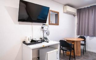 Jongno (Daehakro) Hyehwa Inn 2*