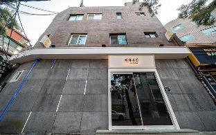 Jongno (Daehakro) Hyehwa Inn 2*