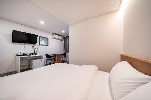 Jongno (Daehakro) Hyehwa Inn 2*