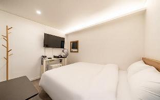 Jongno (Daehakro) Hyehwa Inn 2*
