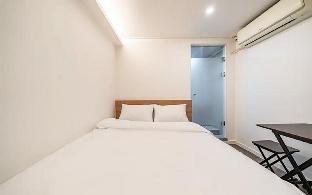 Jongno (Daehakro) Hyehwa Inn 2*