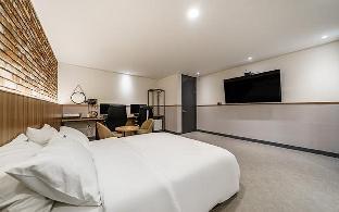 Brown Dot Suwon Guun Branch 0*