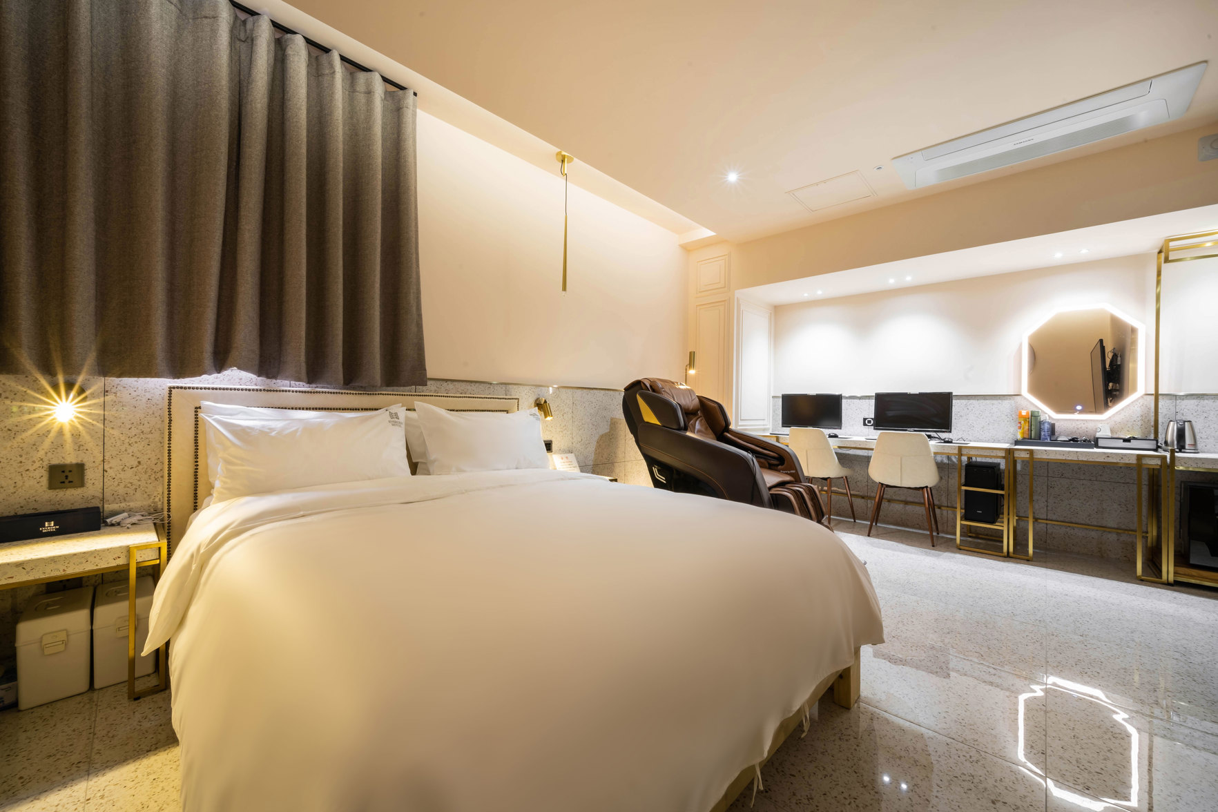 Anyang Everden Hotel 3*