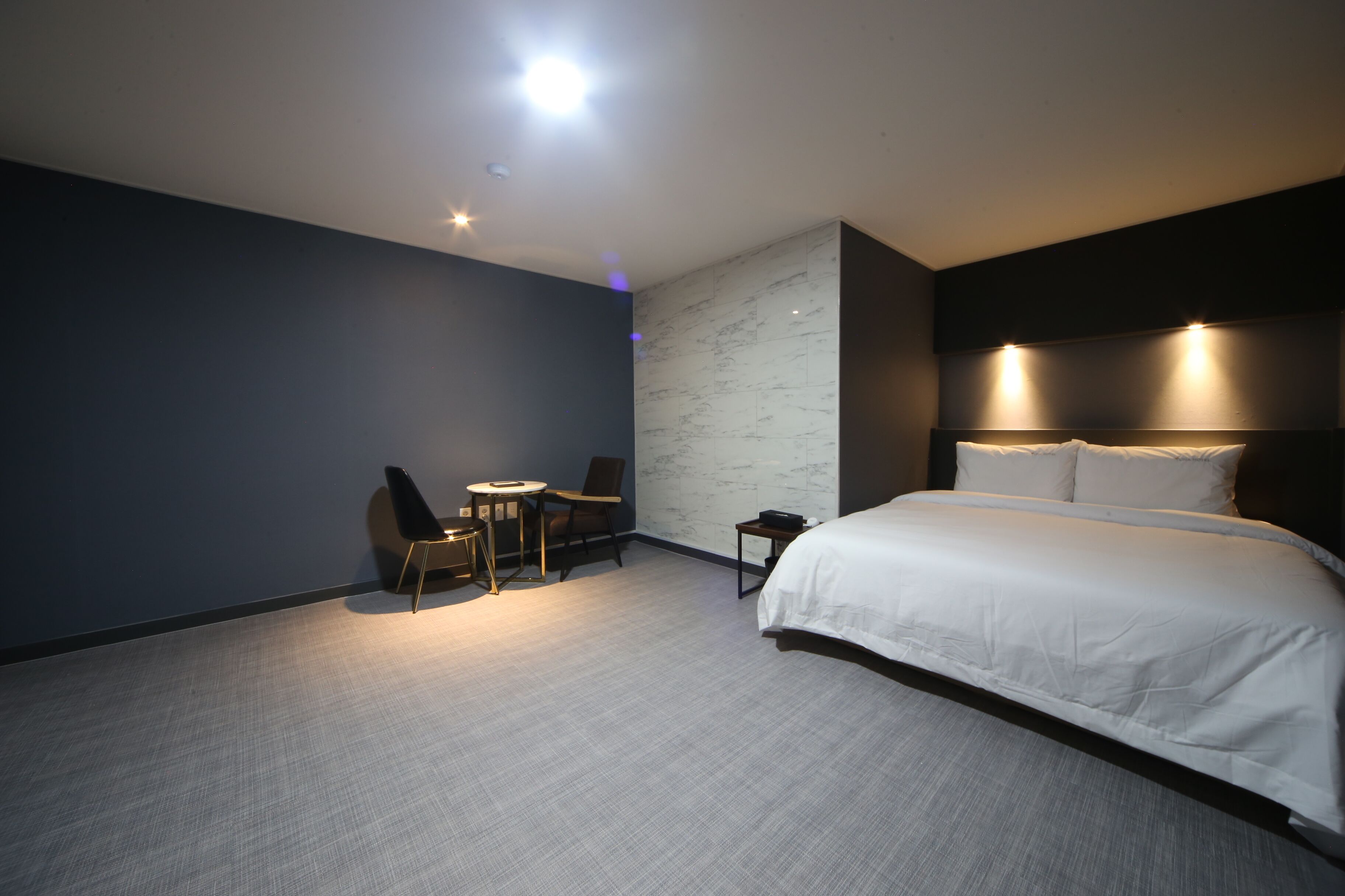 Busan Choeup Yuna Hotel 3*