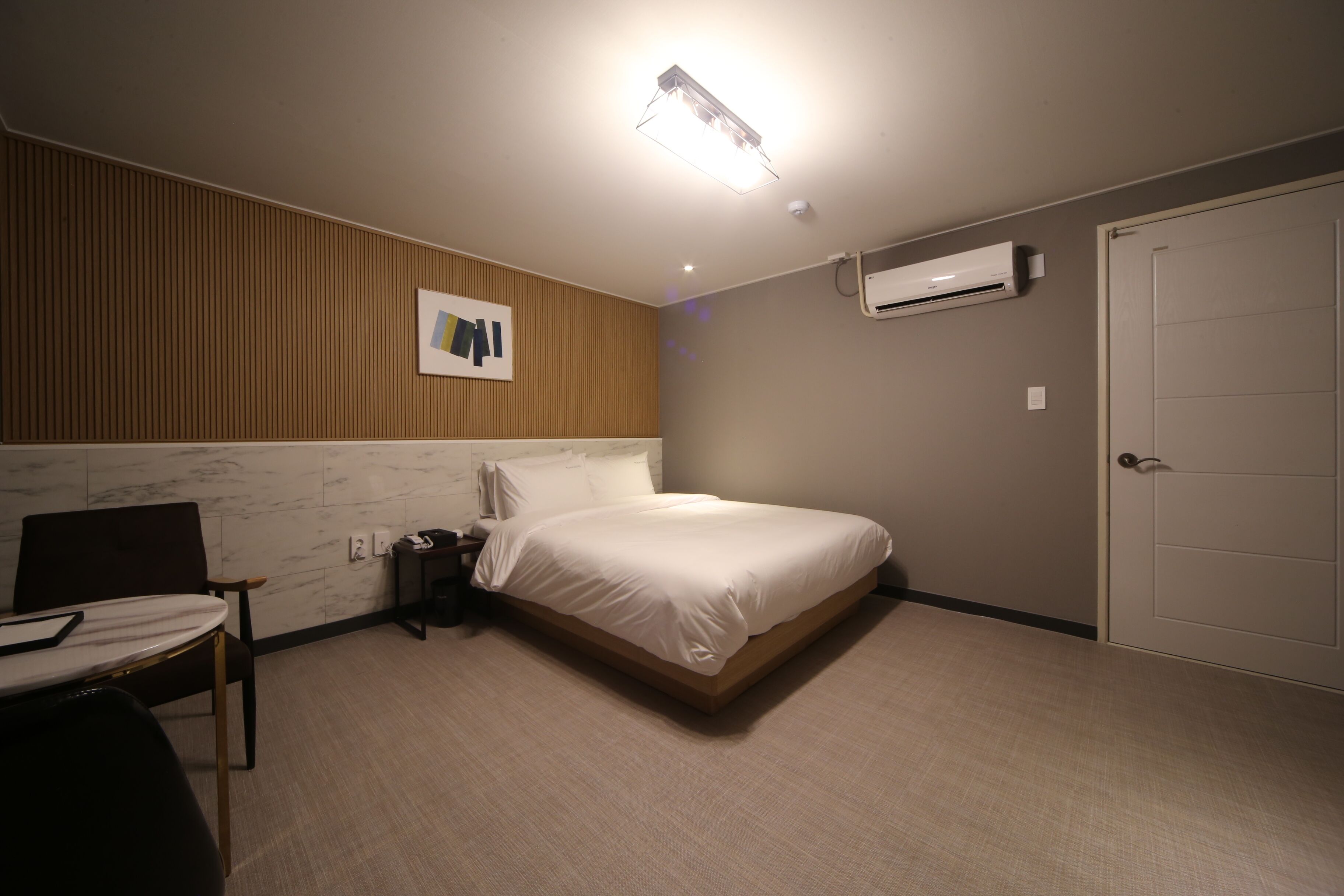 Busan Choeup Yuna Hotel 3*