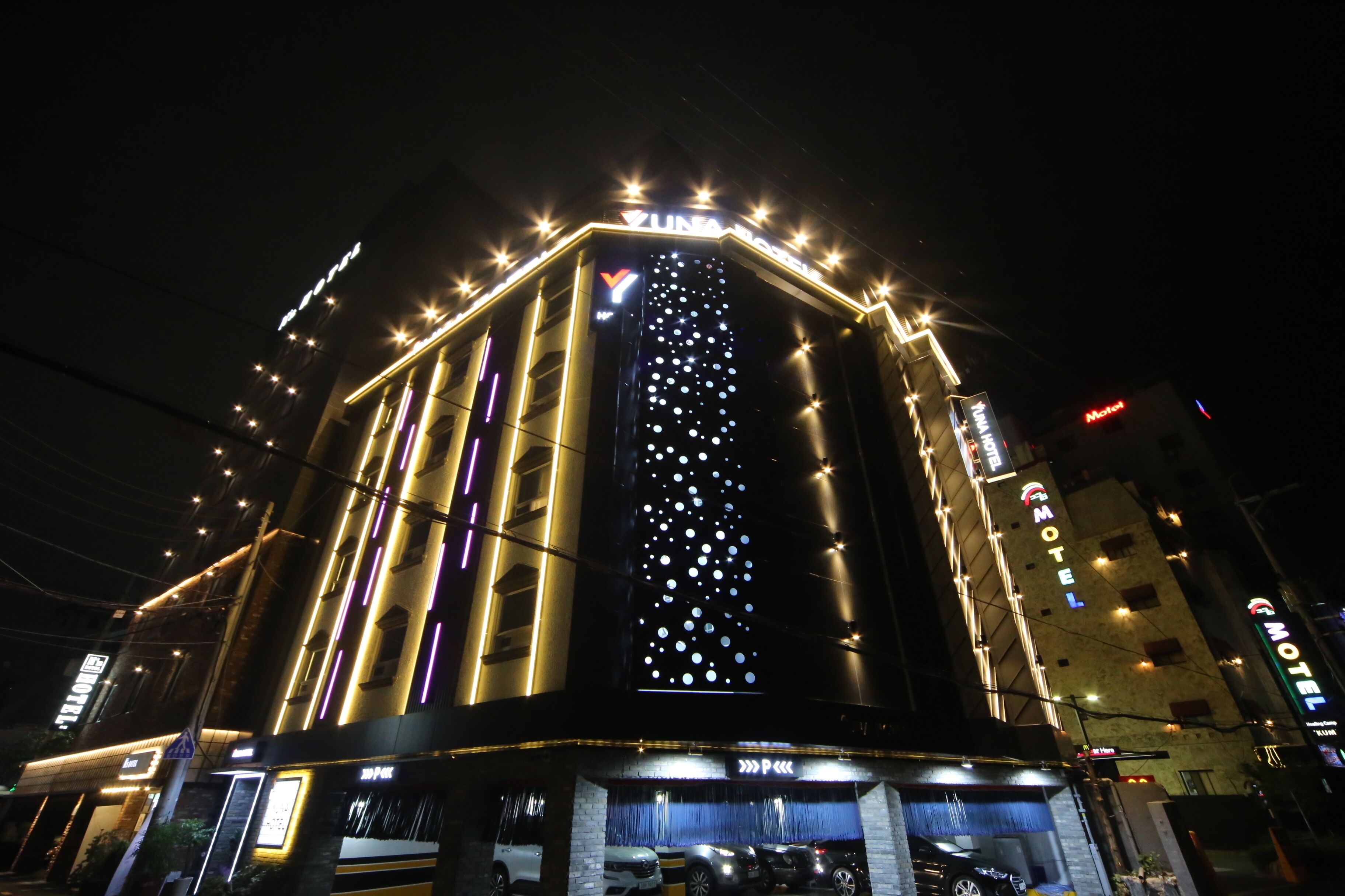 Busan Choeup Yuna Hotel 3*