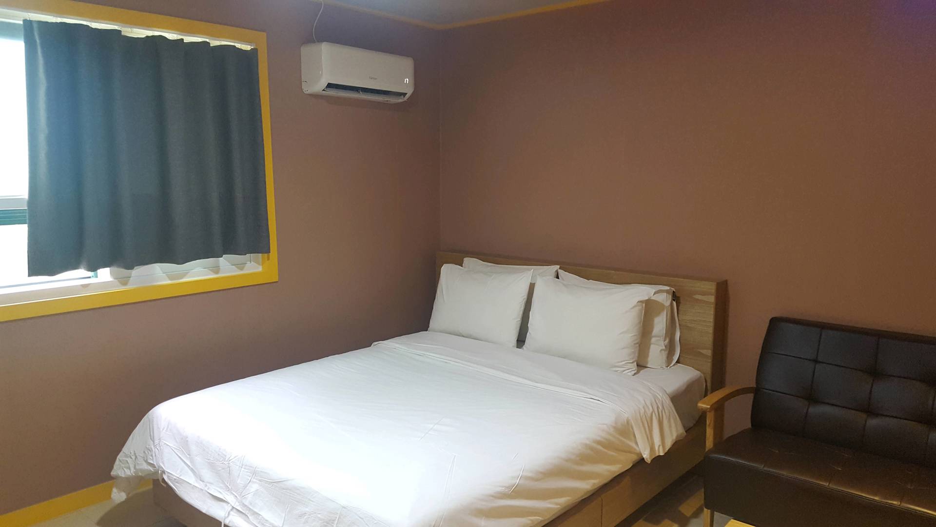 Jebudo Feel Motel 0*