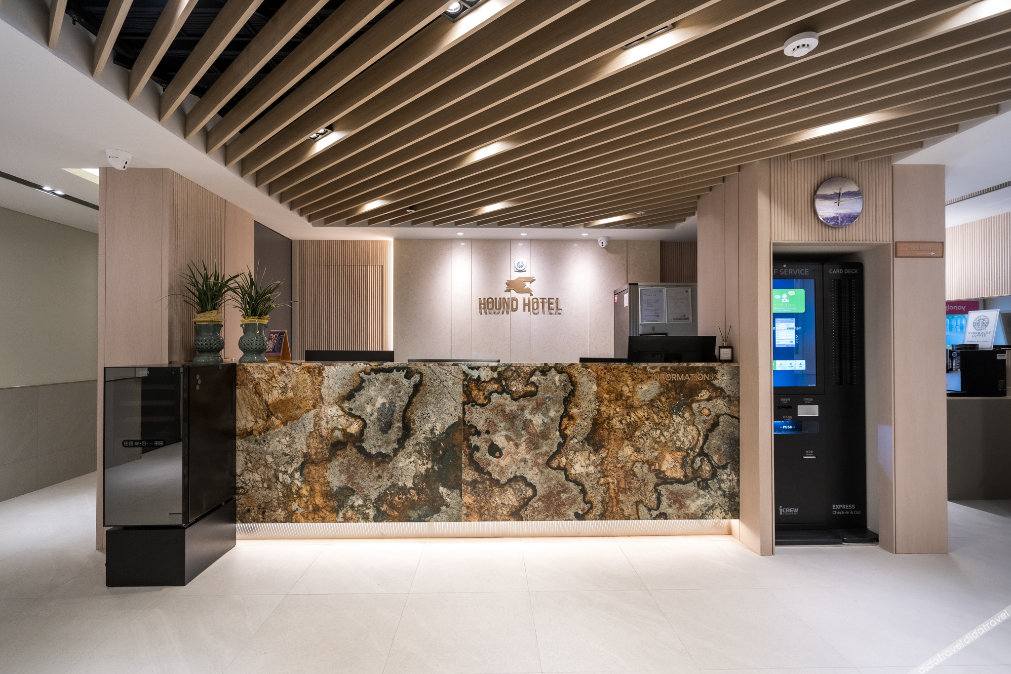 Incheon Hound IncheonGeomdan New Town Branch 2*