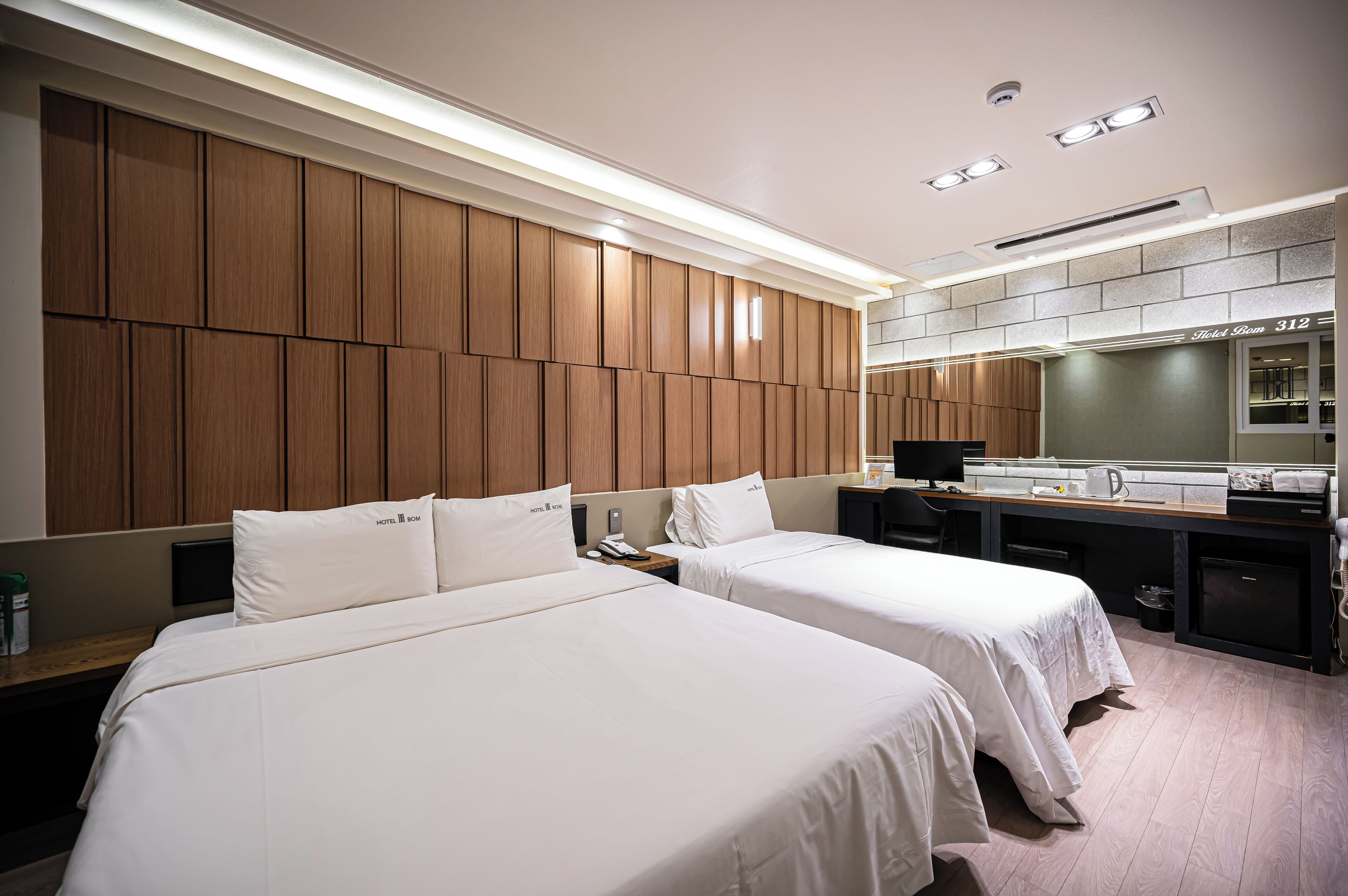 Hotel Bom 2*