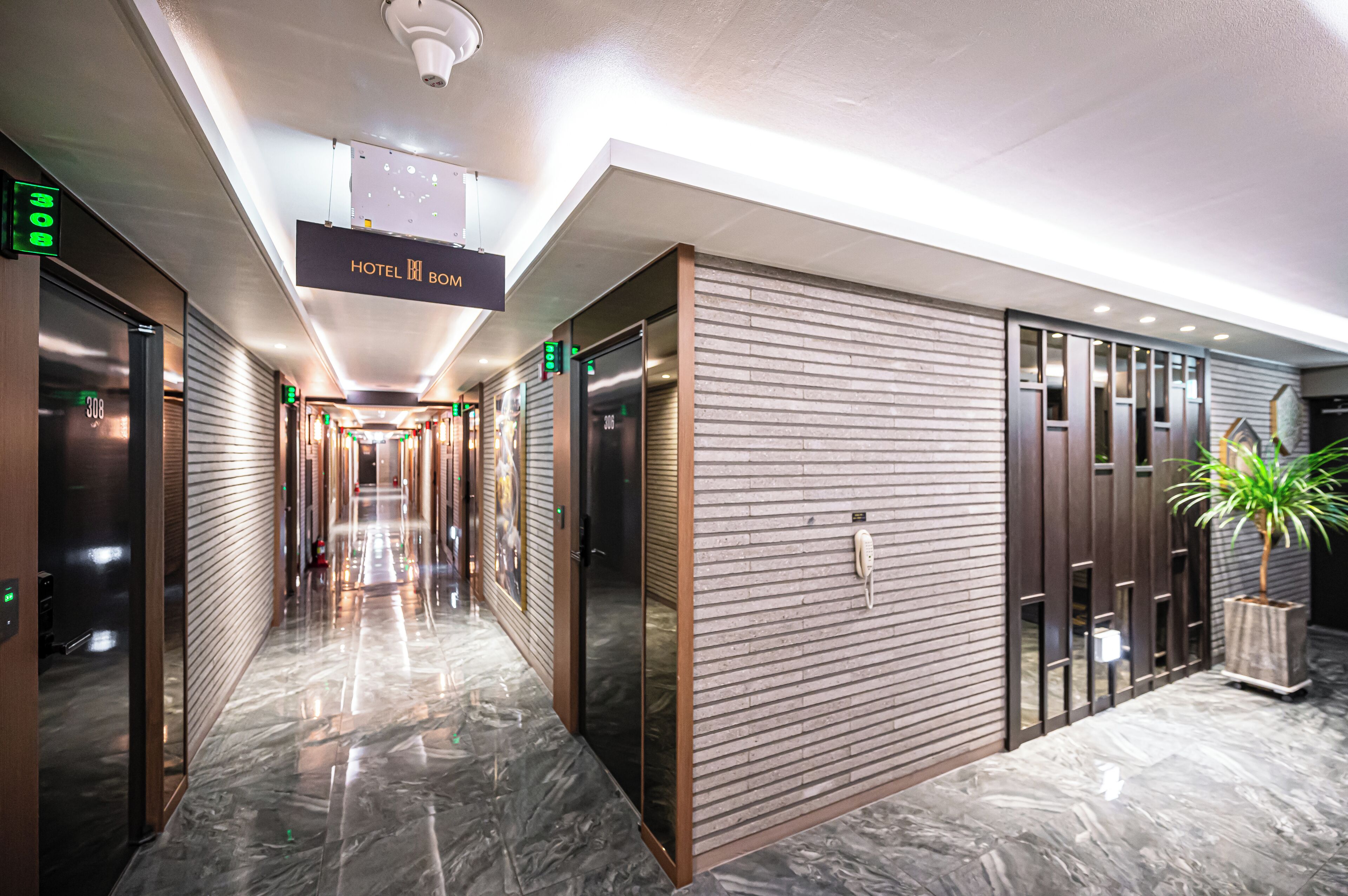 Hotel Bom 2*
