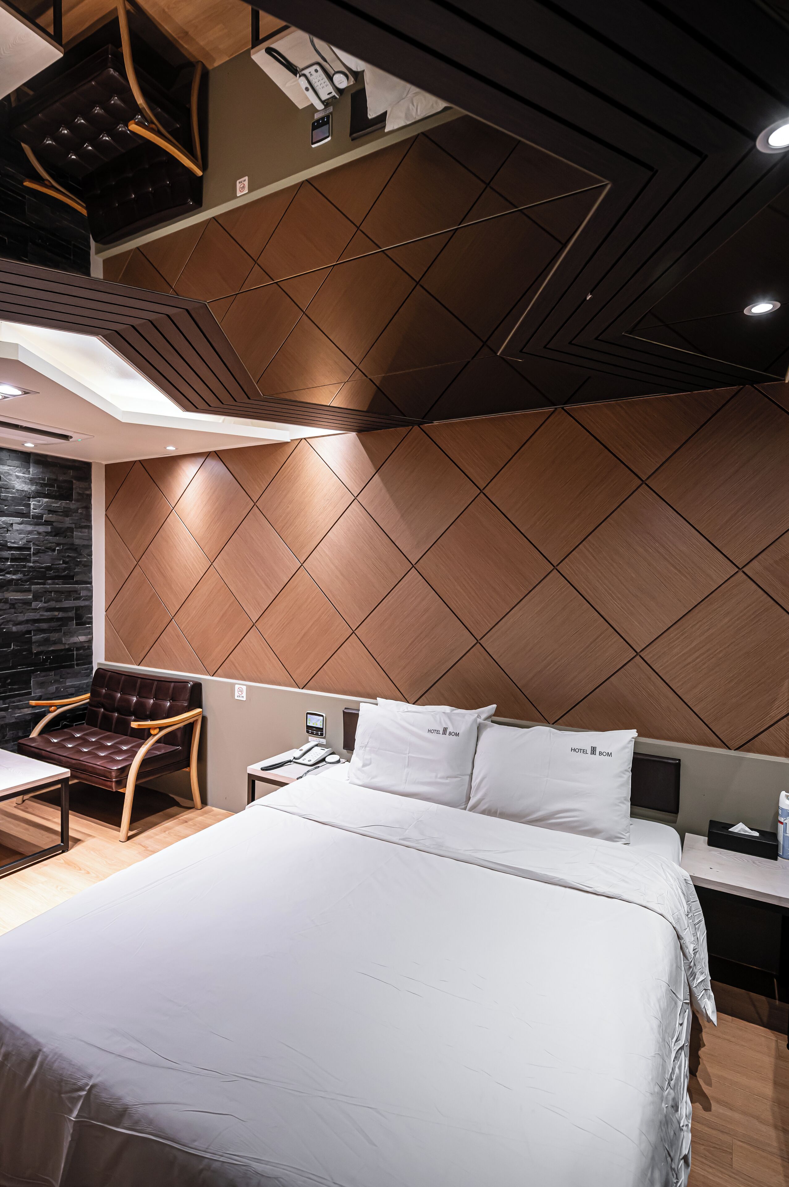 Hotel Bom 2*