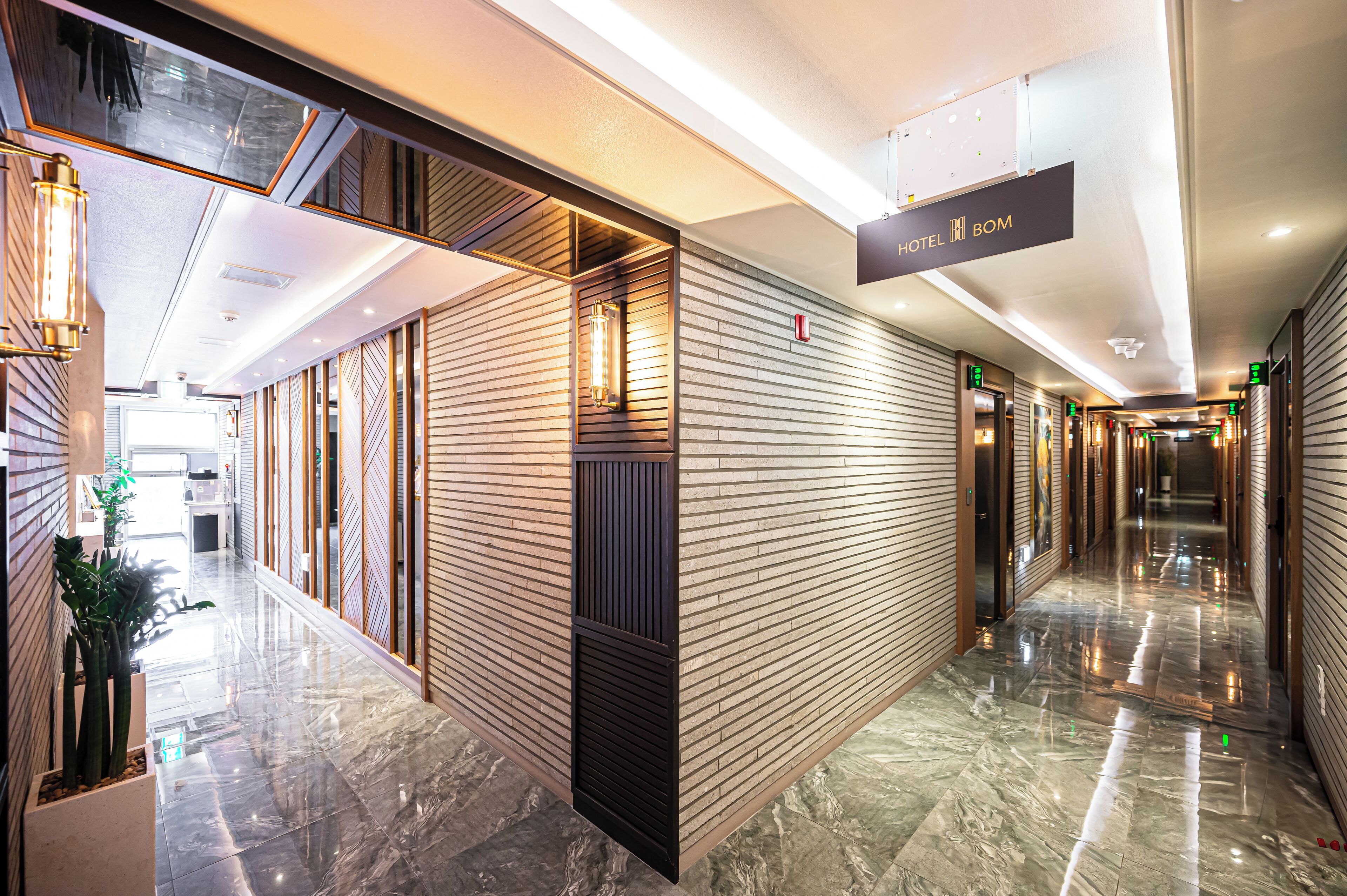 Hotel Bom 2*