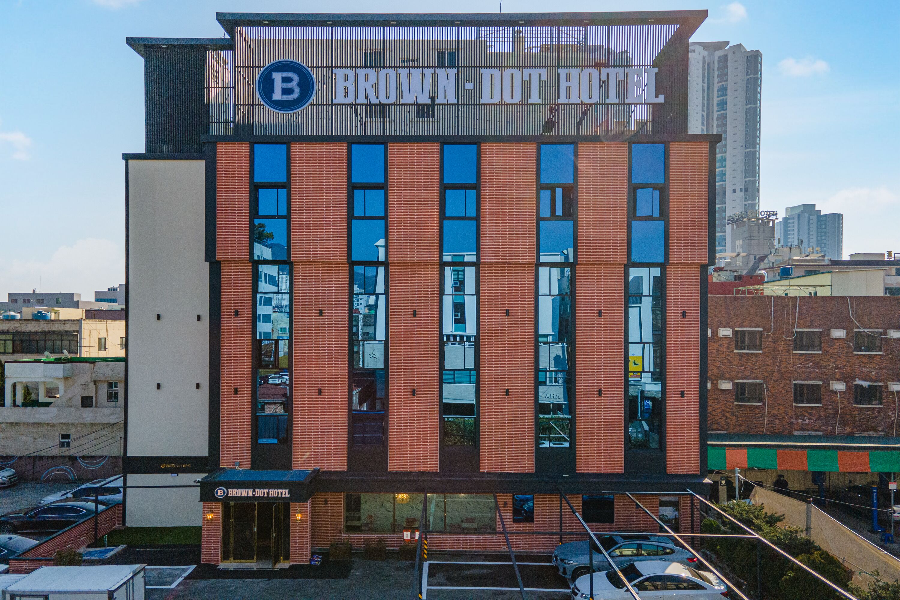 BrownDot Hotel Gimhae City Hall 3*