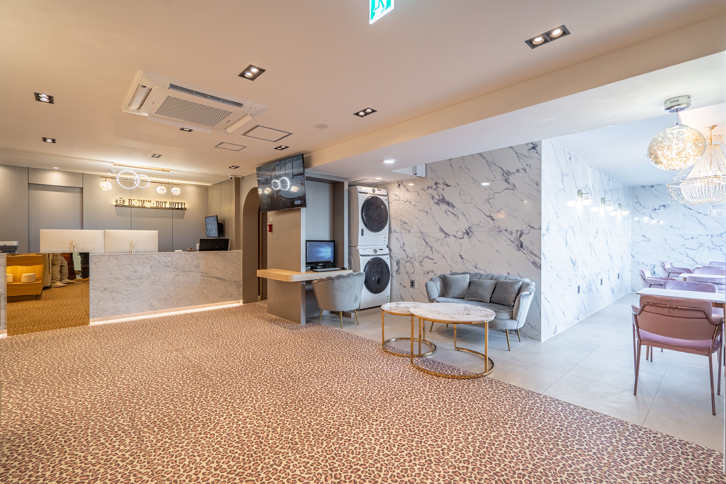 BrownDot Hotel Gimhae City Hall 3*