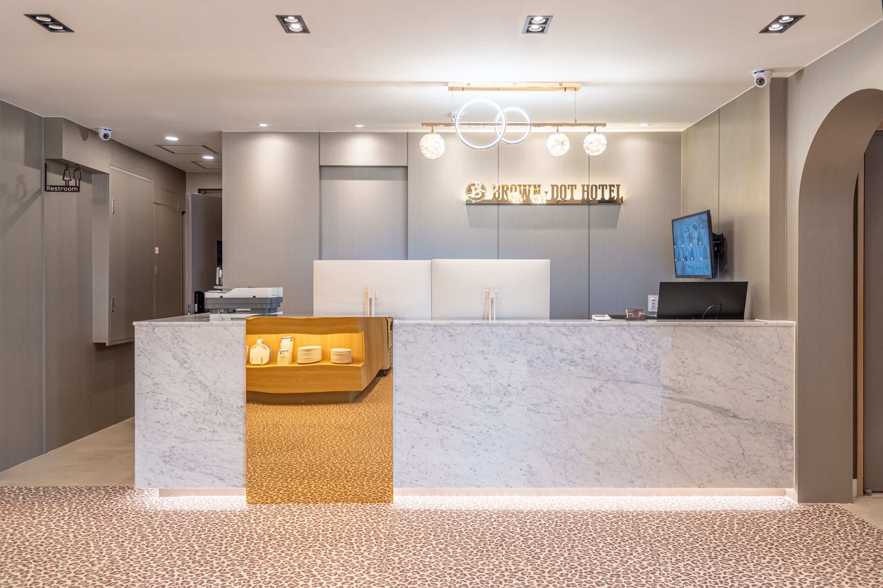 BrownDot Hotel Gimhae City Hall 3*