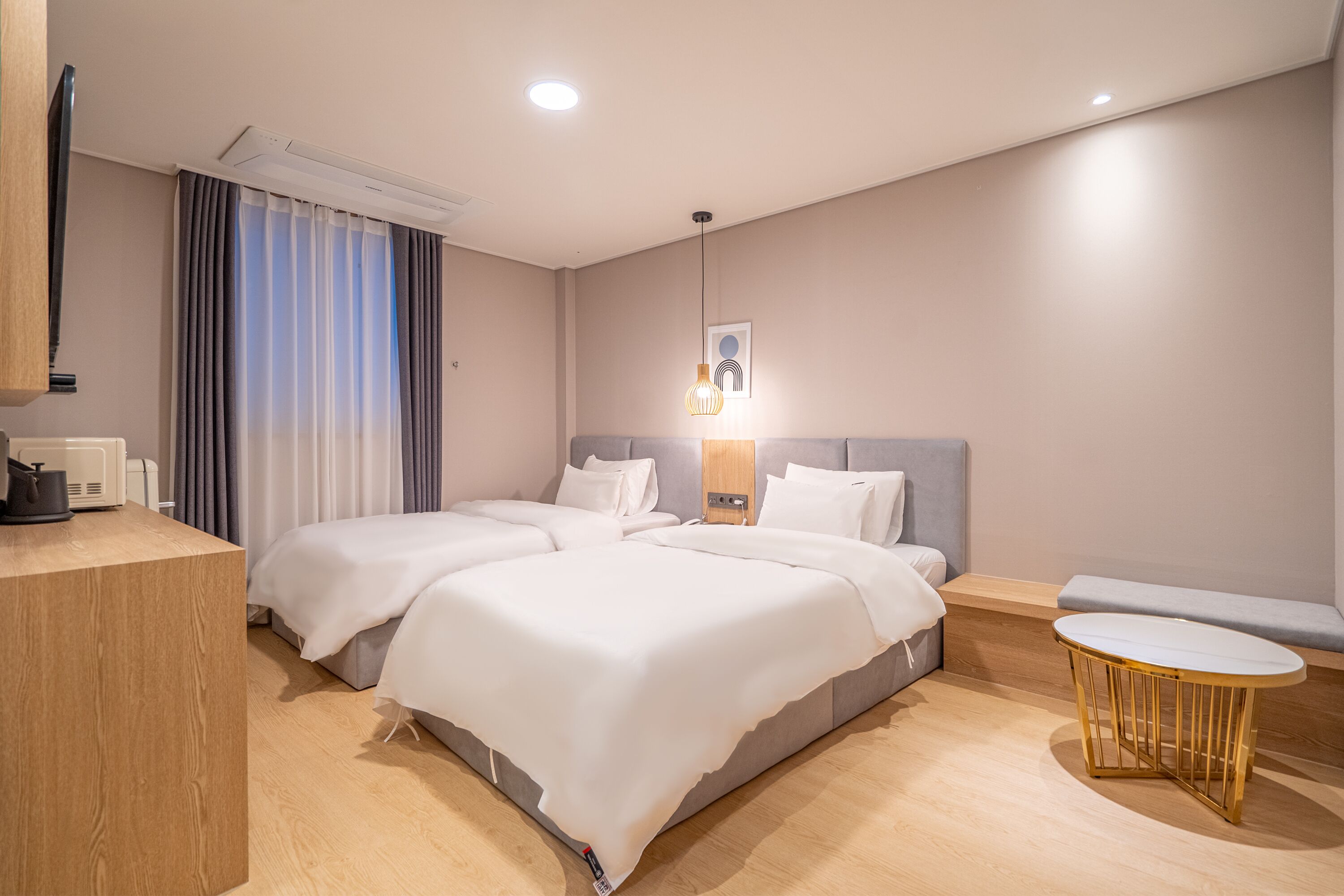 BrownDot Hotel Gimhae City Hall 3*