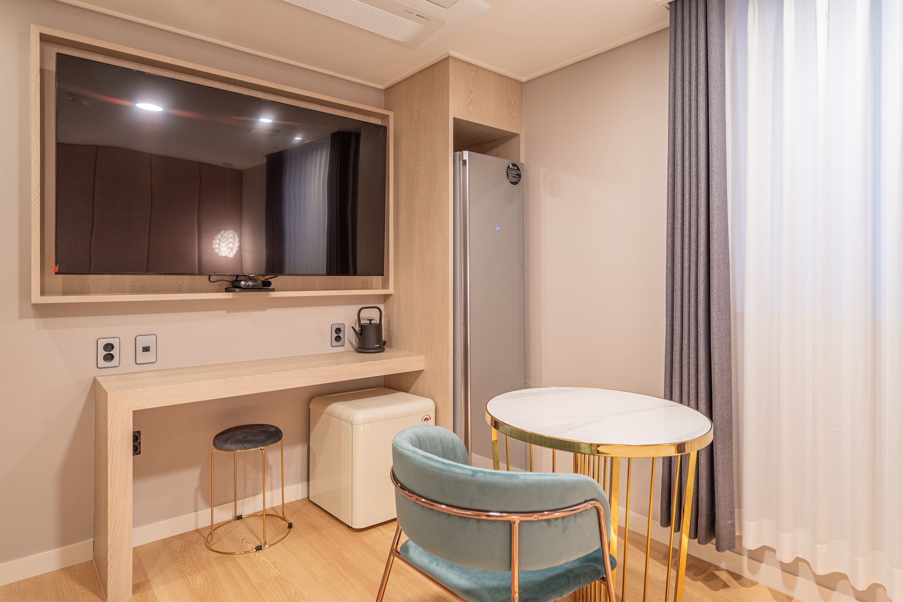 BrownDot Hotel Gimhae City Hall 3*