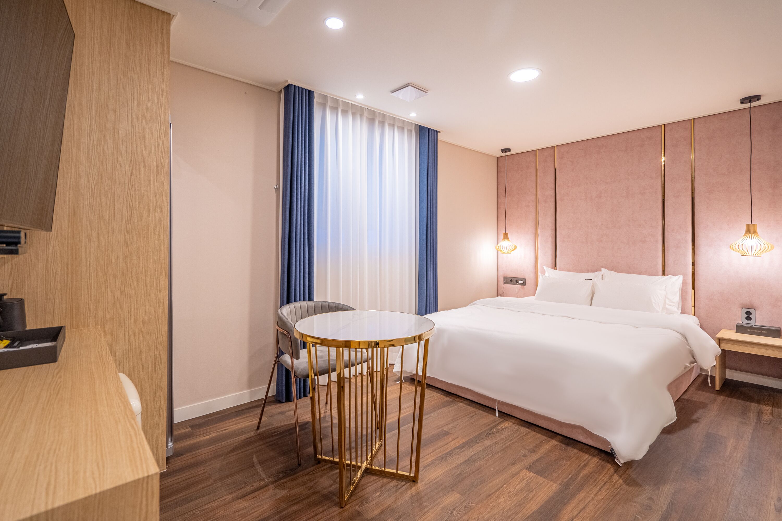 BrownDot Hotel Gimhae City Hall 3*