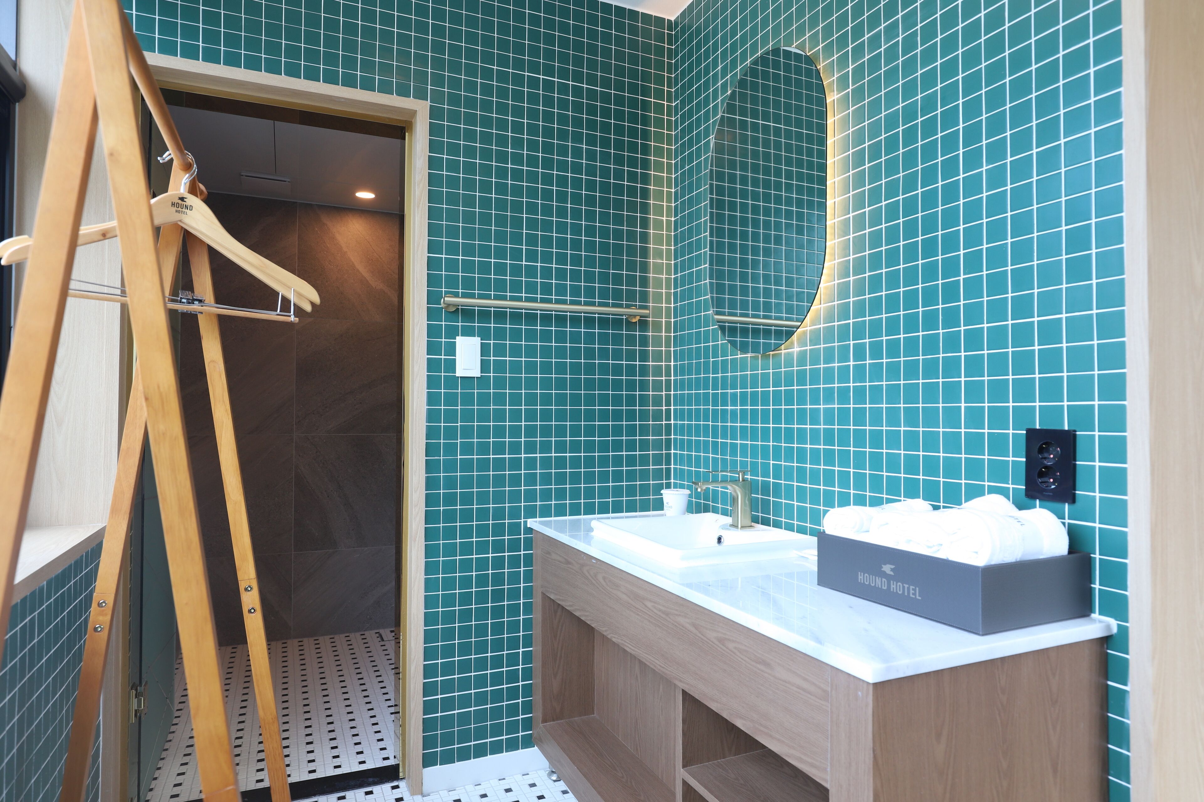 GEOJE-SI HOUND HOTEL JANGSEUNGPO 2*