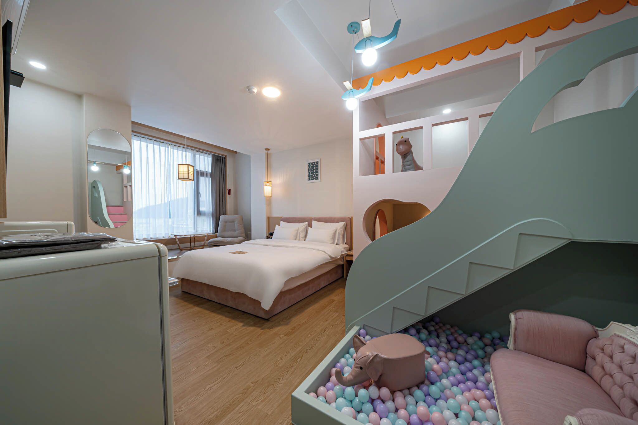 GEOJE-SI HOUND HOTEL JANGSEUNGPO 2*