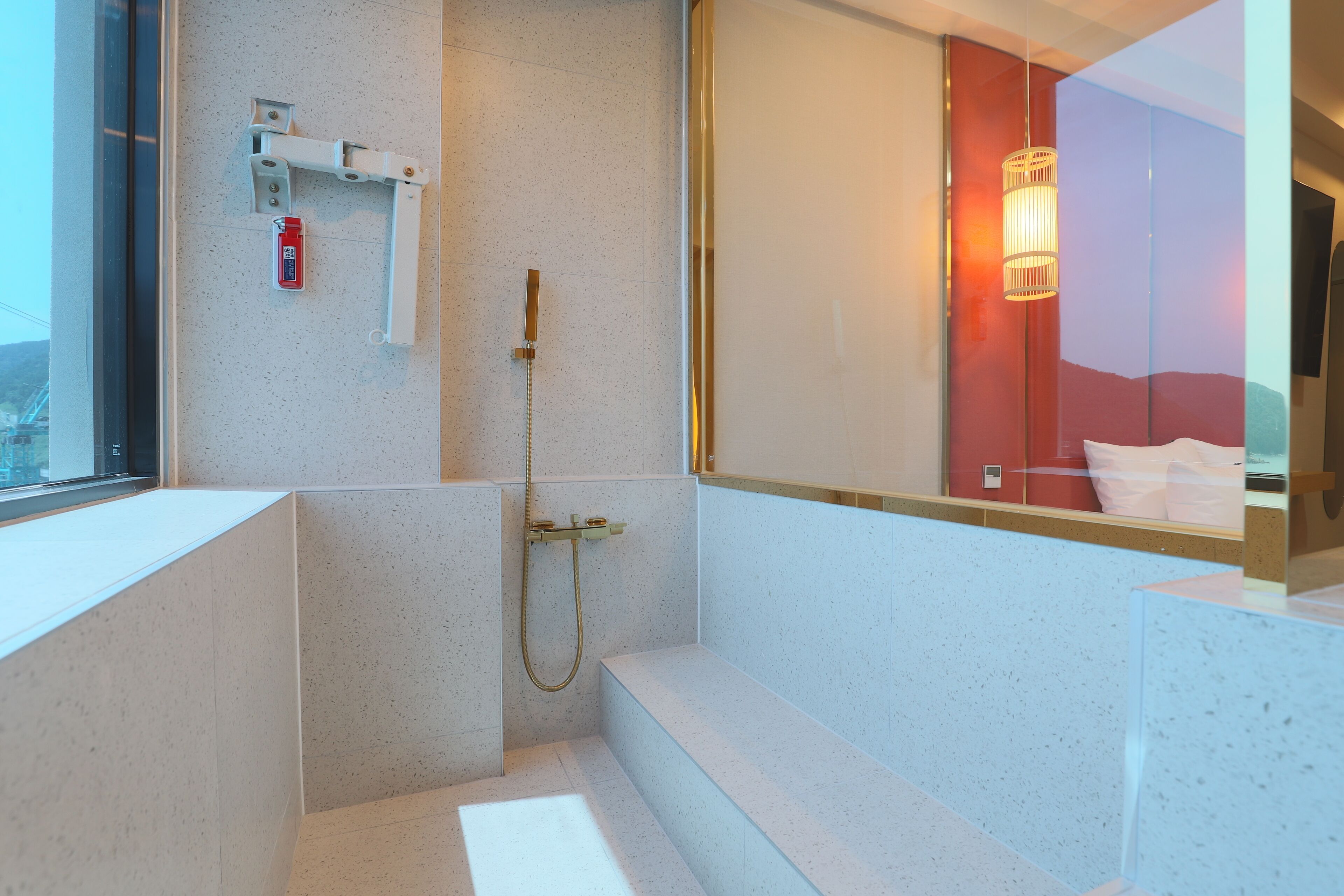 GEOJE-SI HOUND HOTEL JANGSEUNGPO 2*