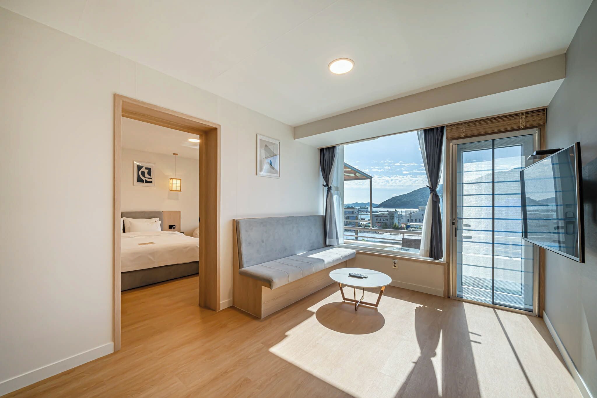 GEOJE-SI HOUND HOTEL JANGSEUNGPO 2*