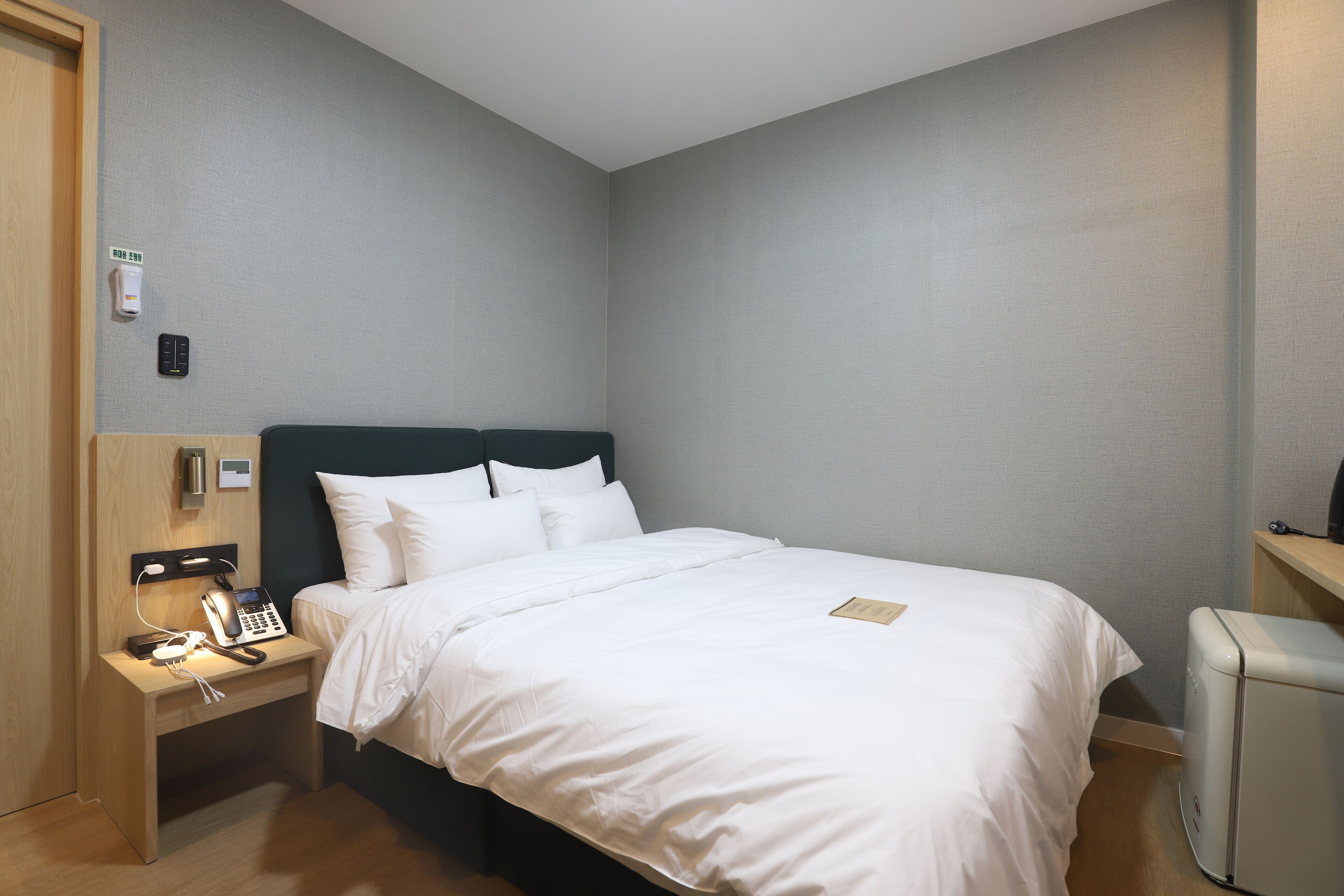 GEOJE-SI HOUND HOTEL JANGSEUNGPO 2*