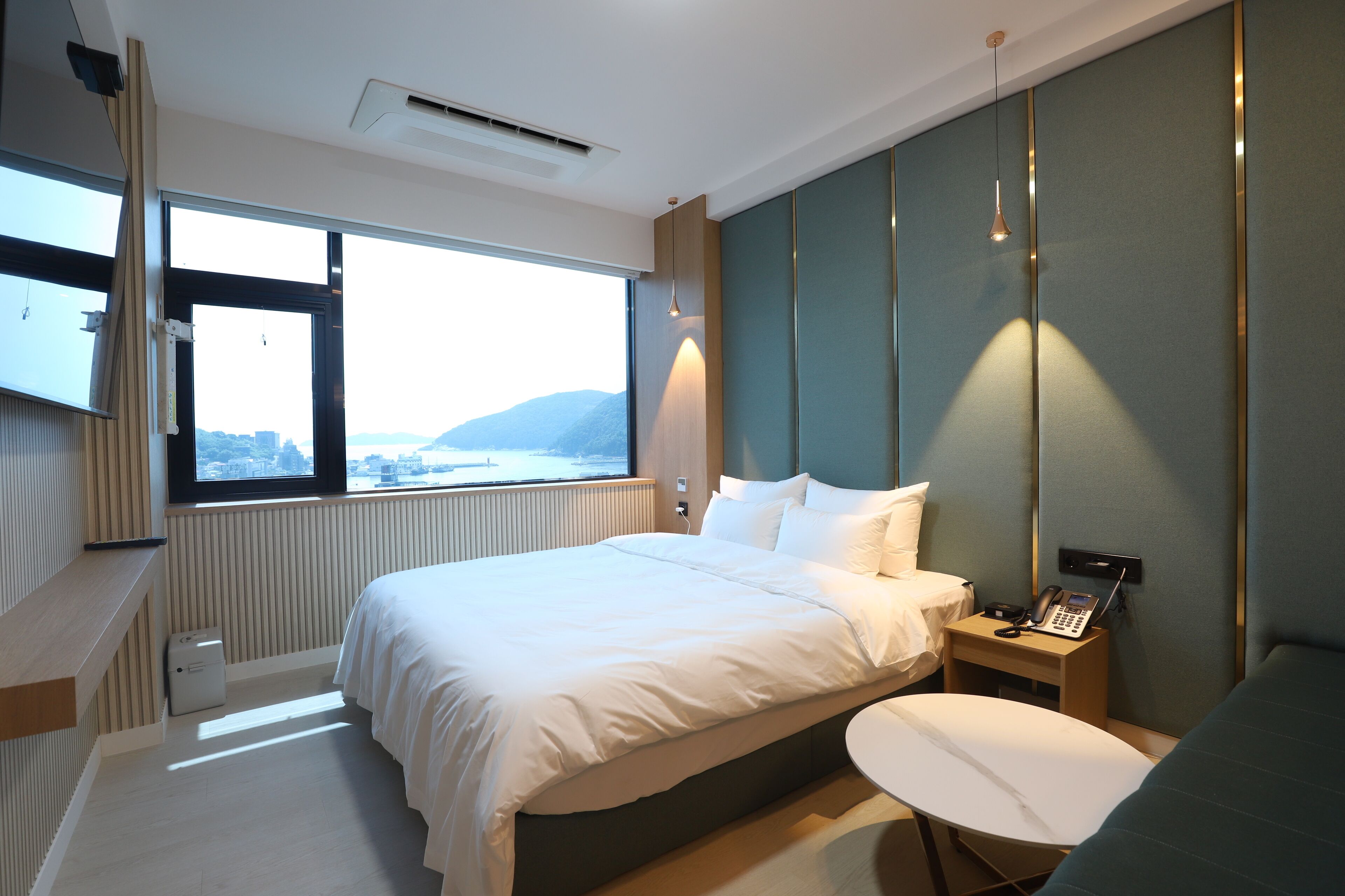 GEOJE-SI HOUND HOTEL JANGSEUNGPO 2*