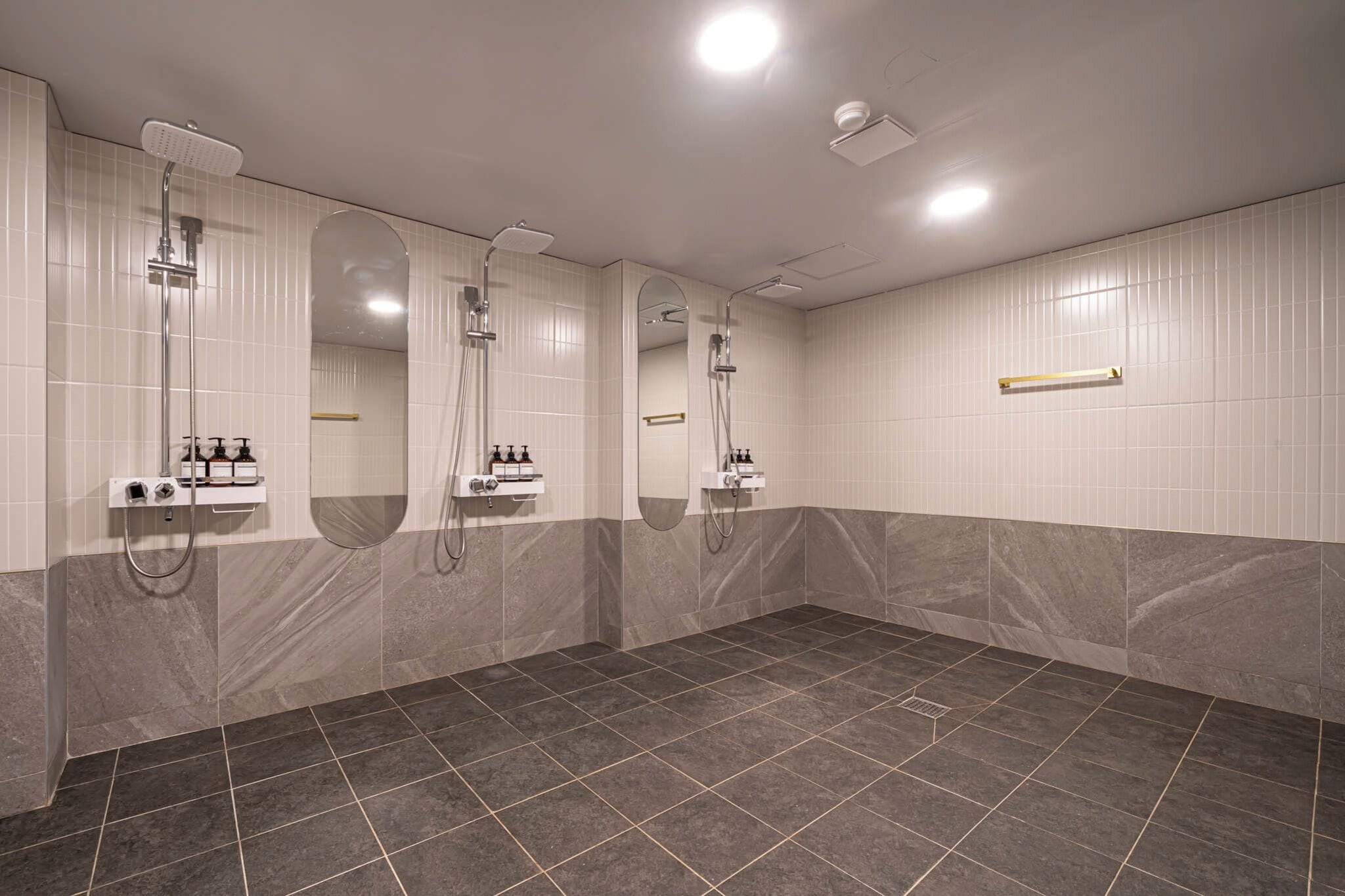 GEOJE-SI HOUND HOTEL JANGSEUNGPO 2*