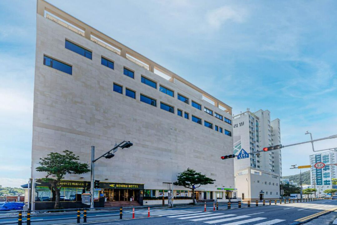 GEOJE-SI HOUND HOTEL JANGSEUNGPO 2*