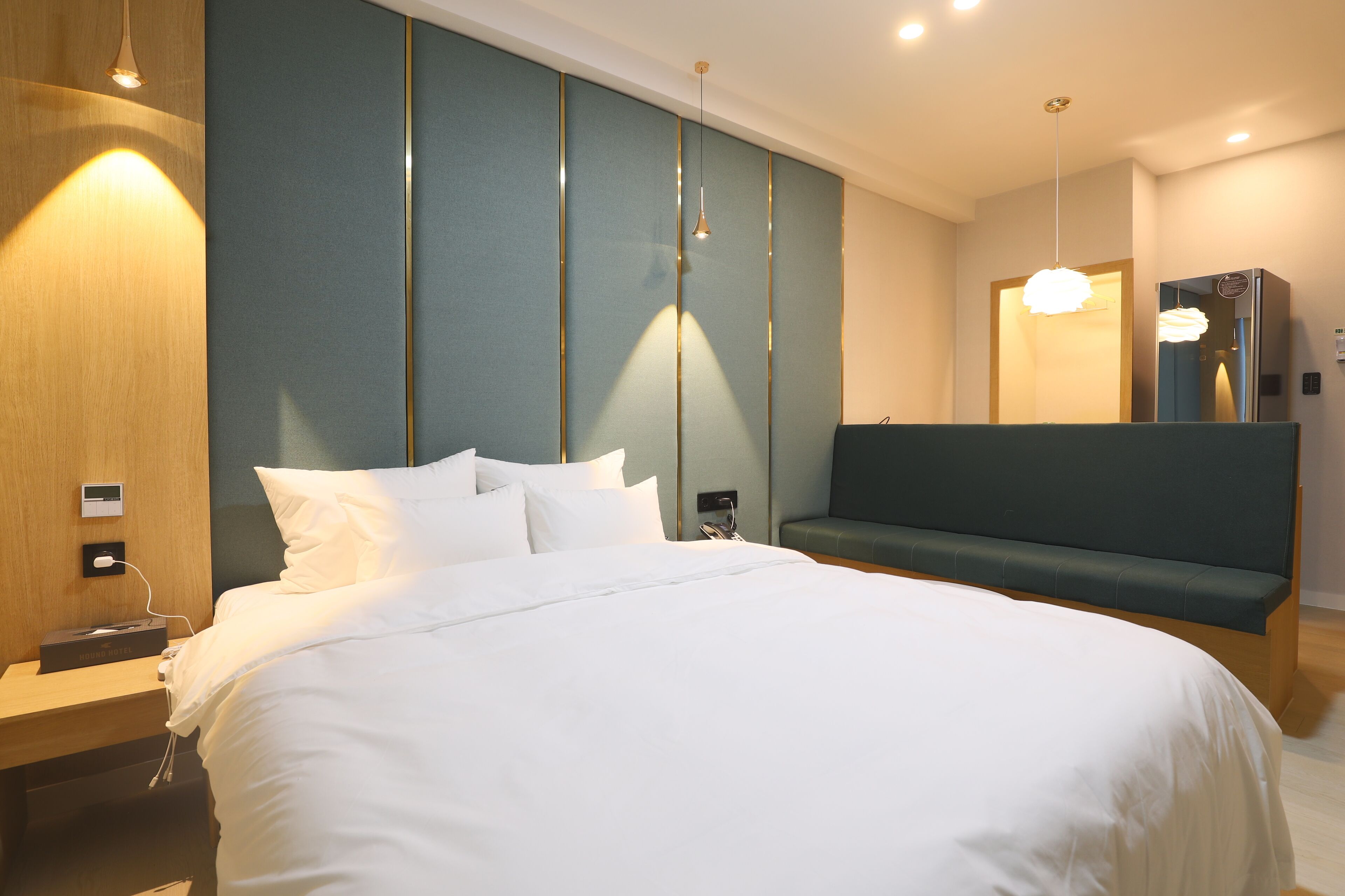 GEOJE-SI HOUND HOTEL JANGSEUNGPO 2*
