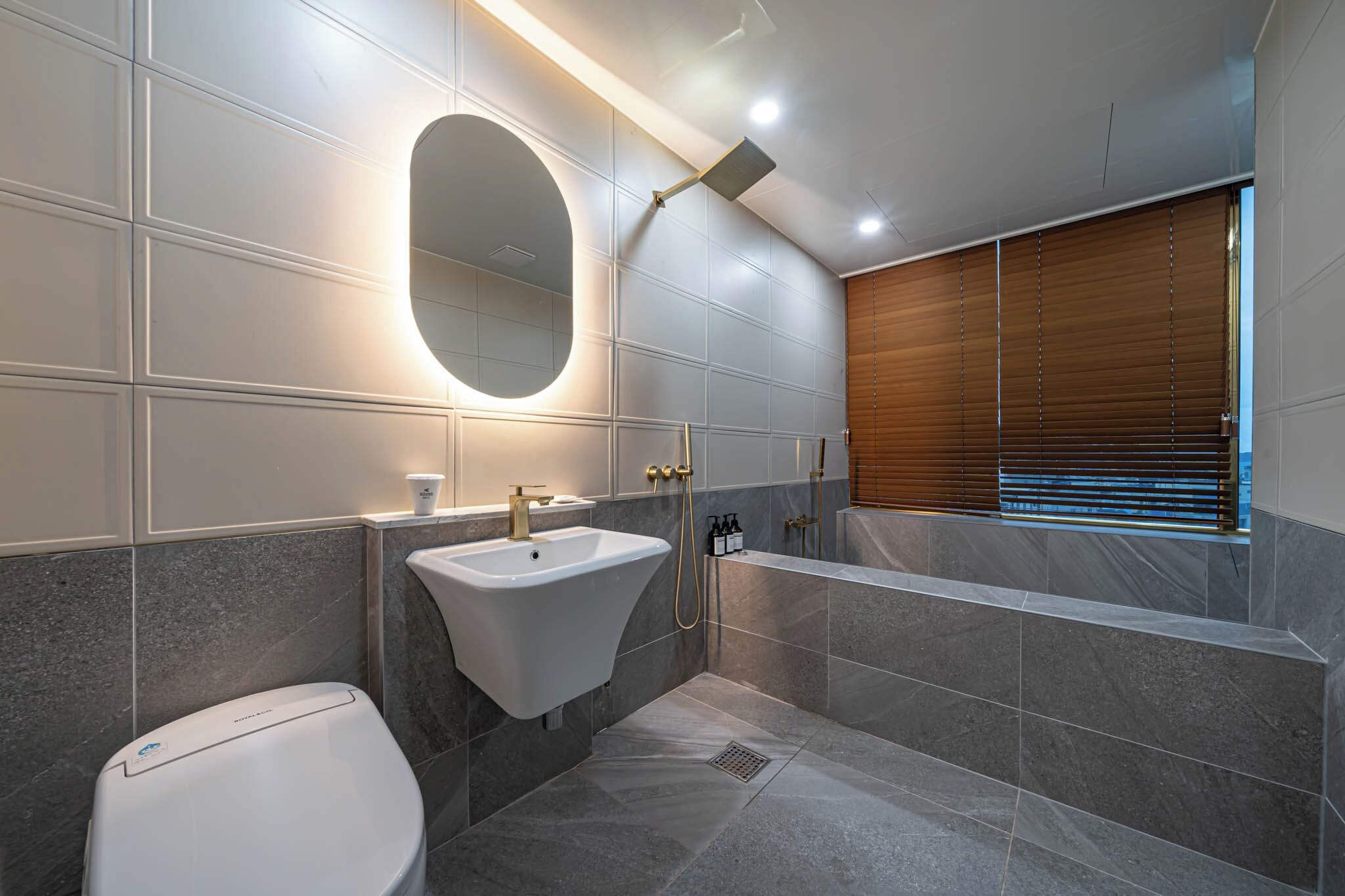 GEOJE-SI HOUND HOTEL JANGSEUNGPO 2*