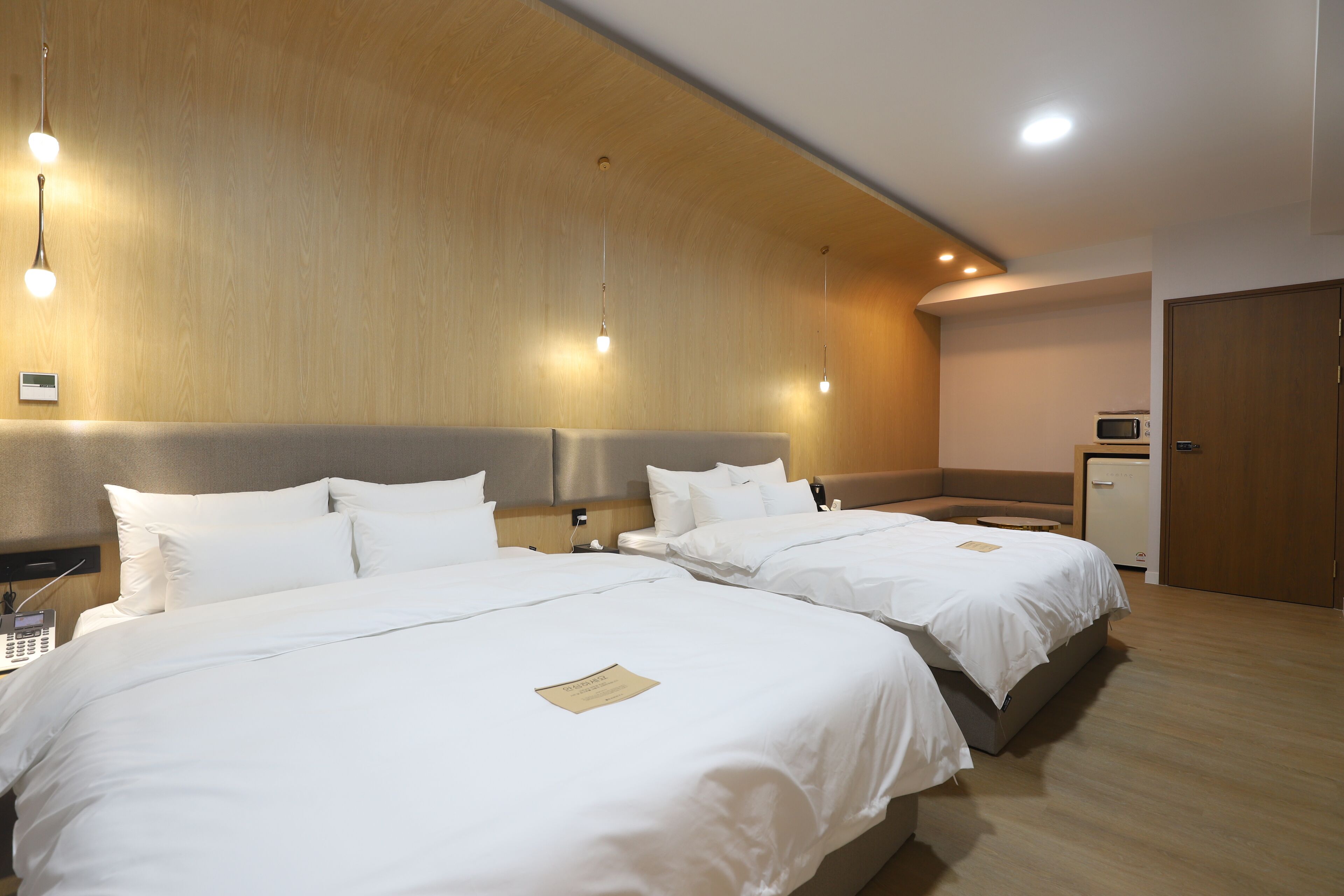 GEOJE-SI HOUND HOTEL JANGSEUNGPO 2*