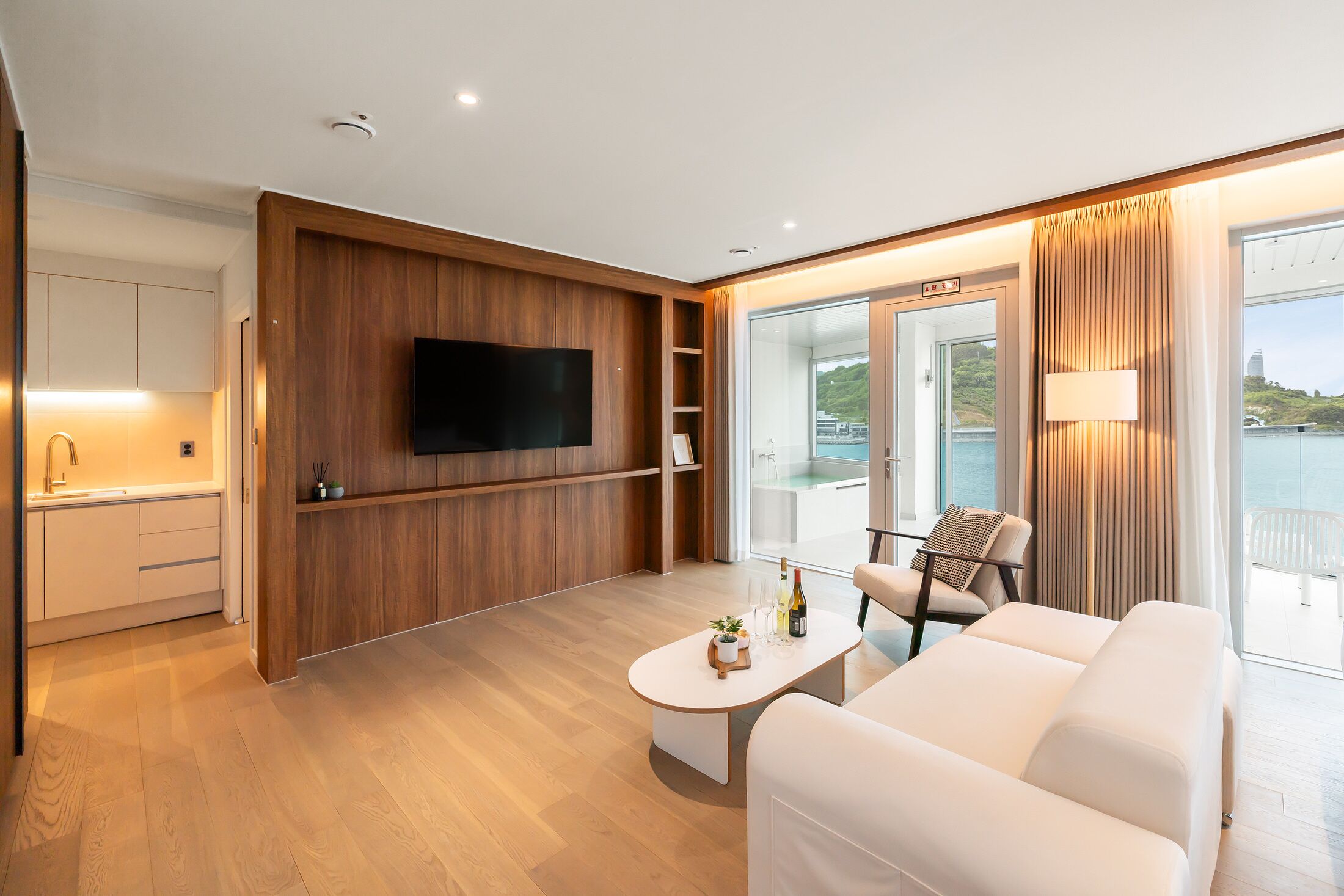 OANDF HOTEL 3*