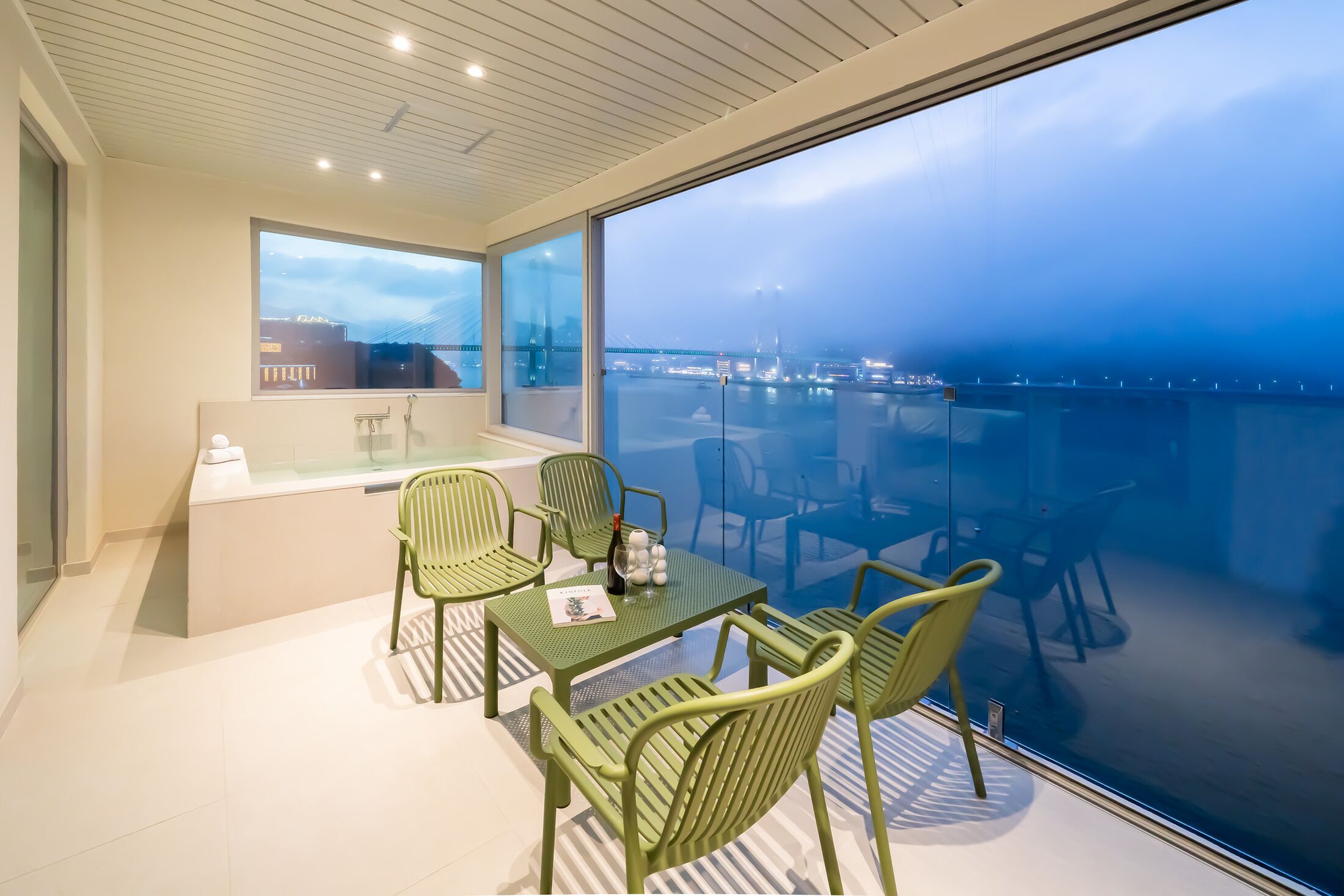 OANDF HOTEL 3*