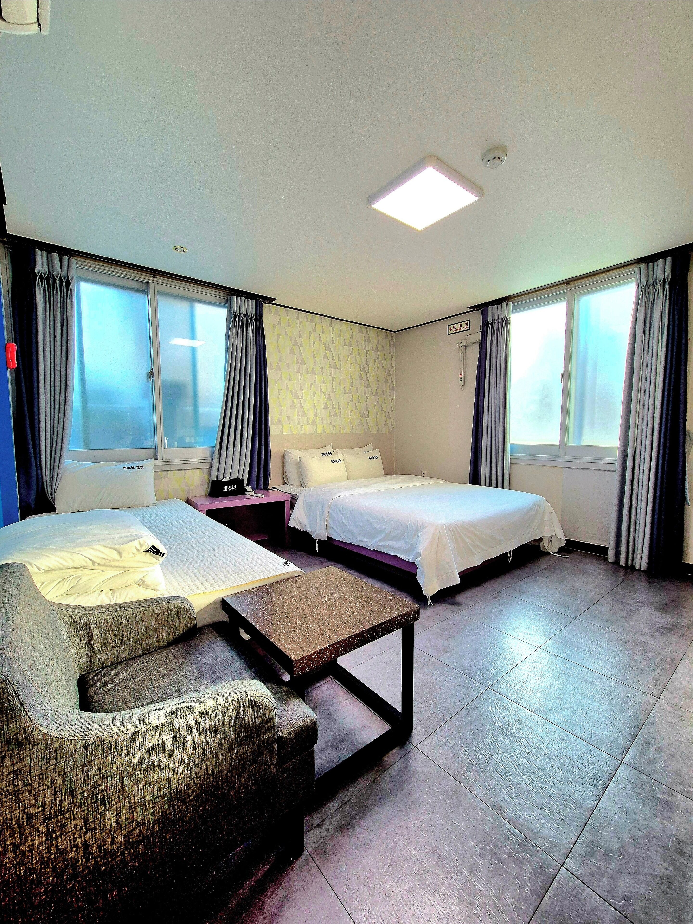 Haruae hotel 2*