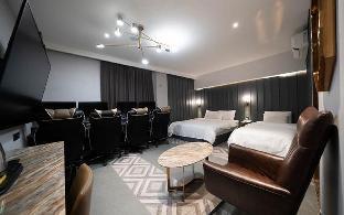 Ansan evergreen tree the gray 0*