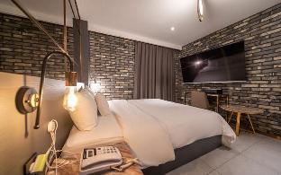Ansan evergreen tree the gray 0*
