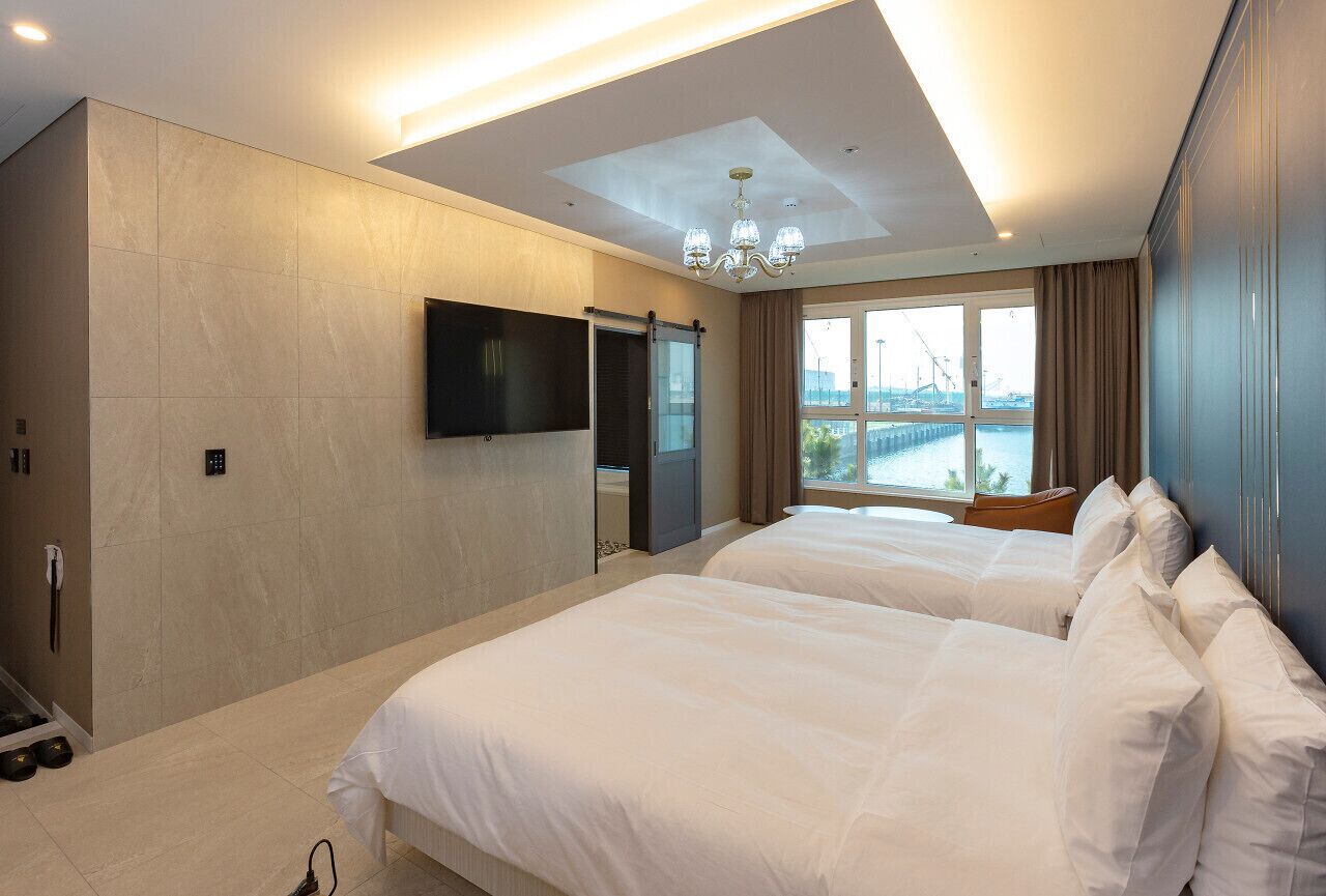 Restia Incheonbay Hotel 3*