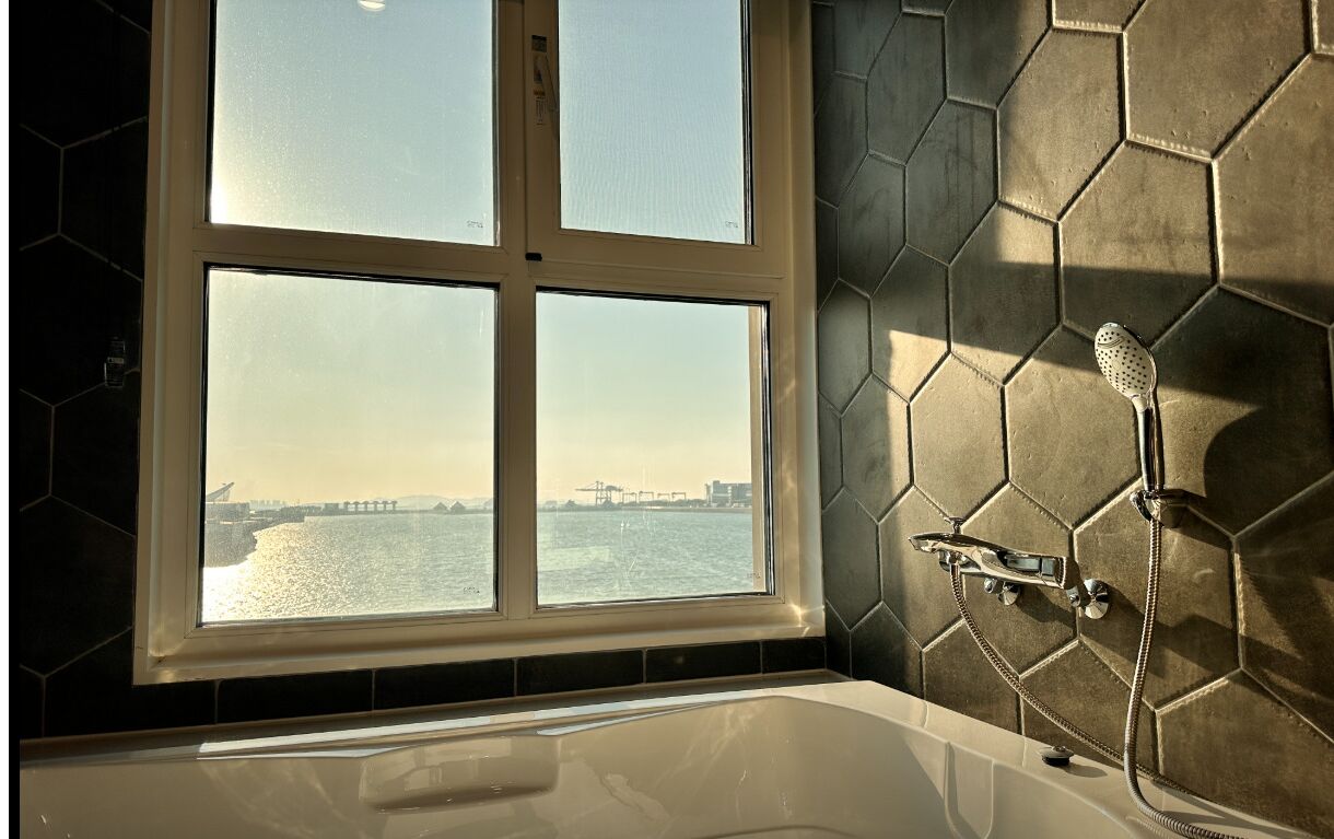 Restia Incheonbay Hotel 3*