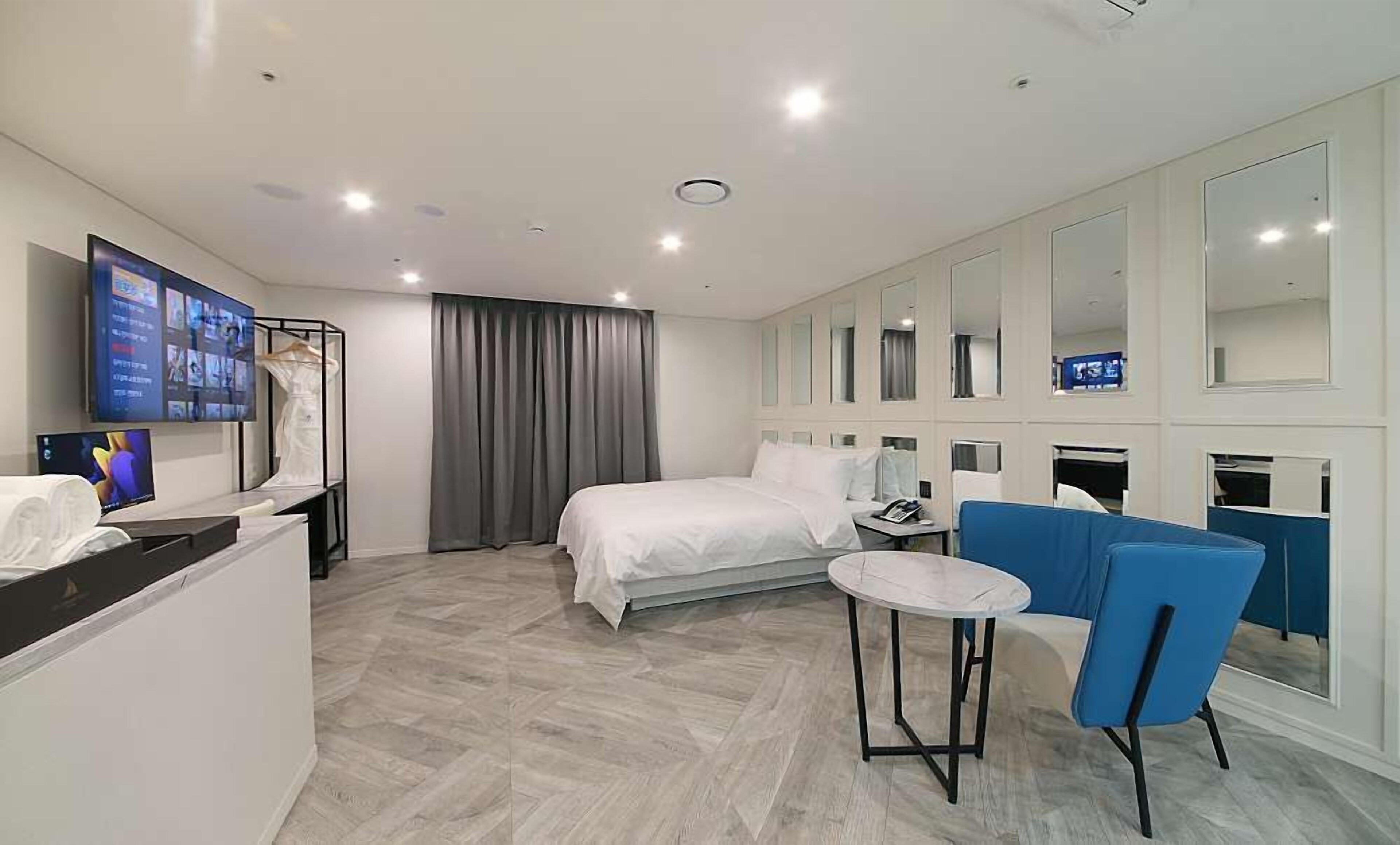 Restia Incheonbay Hotel 3*