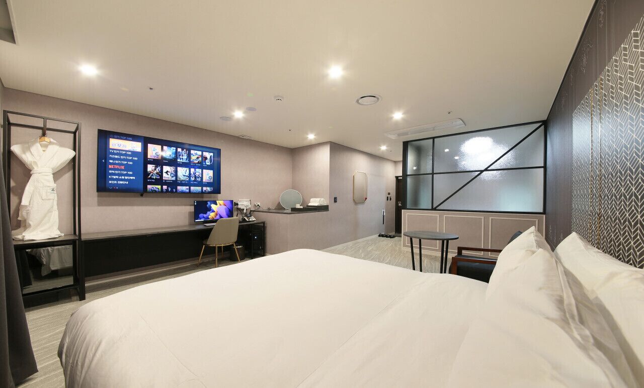 Restia Incheonbay Hotel 3*
