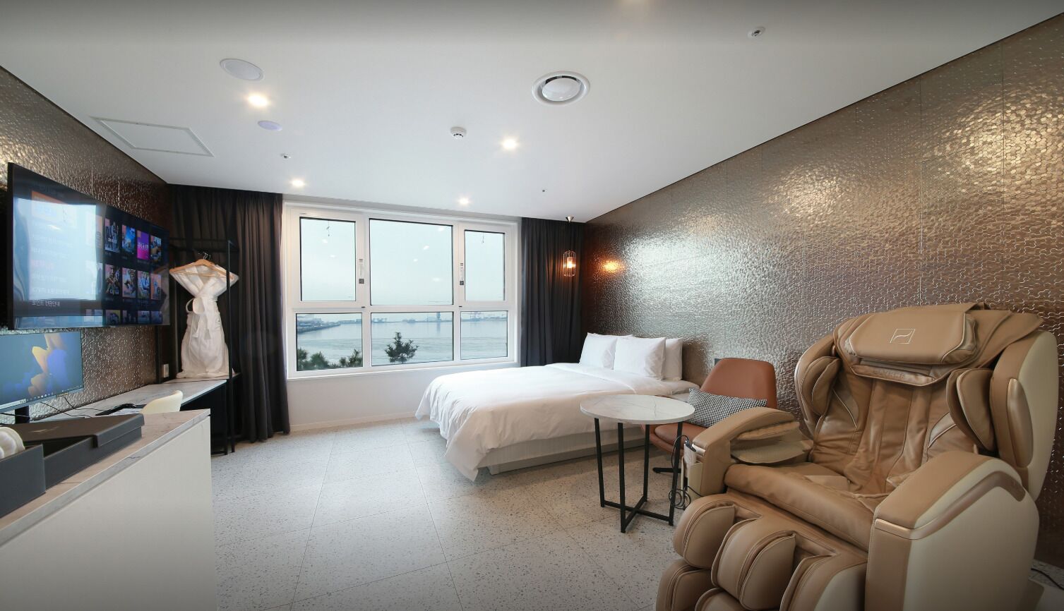 Restia Incheonbay Hotel 3*