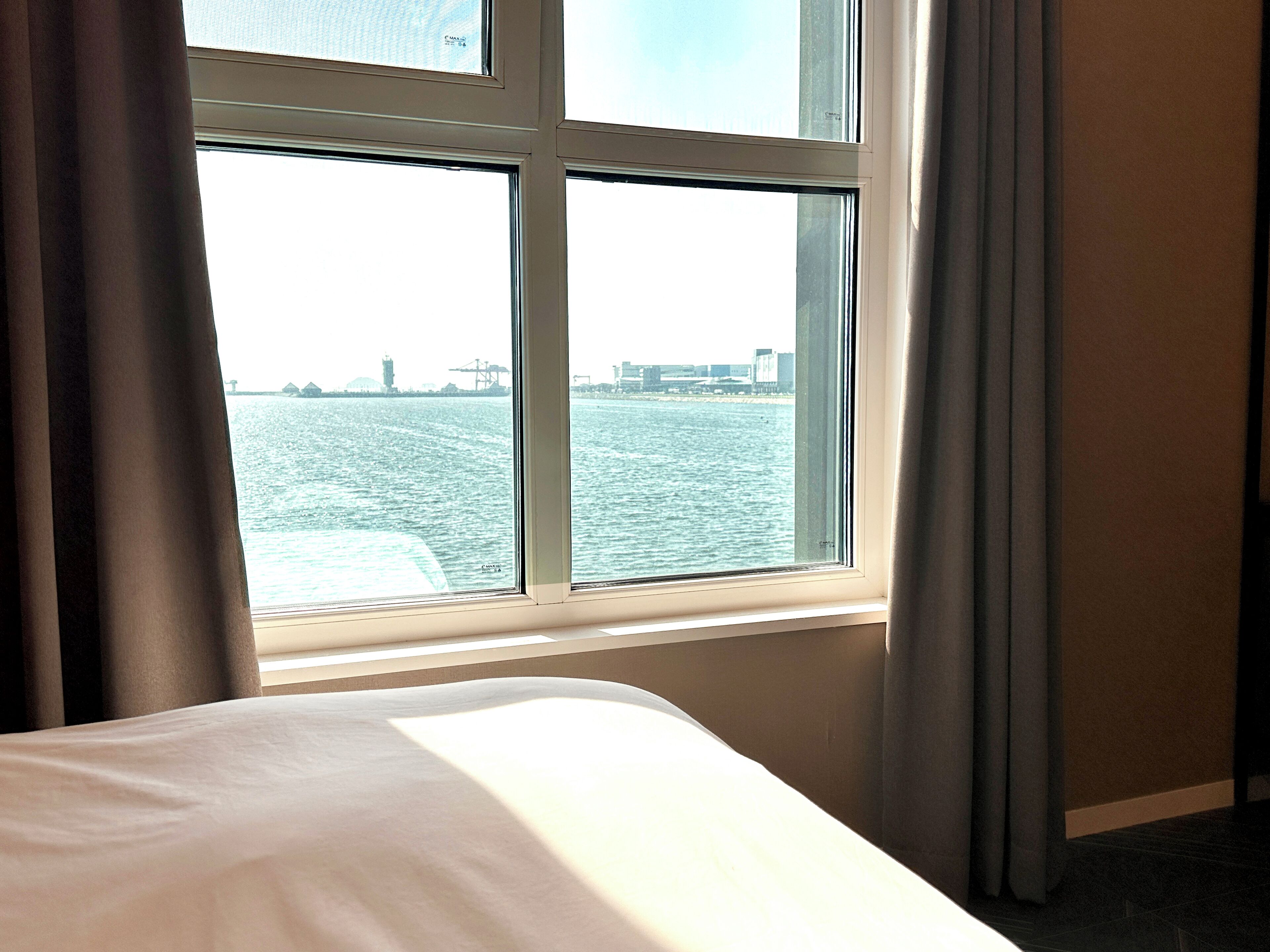 Restia Incheonbay Hotel 3*