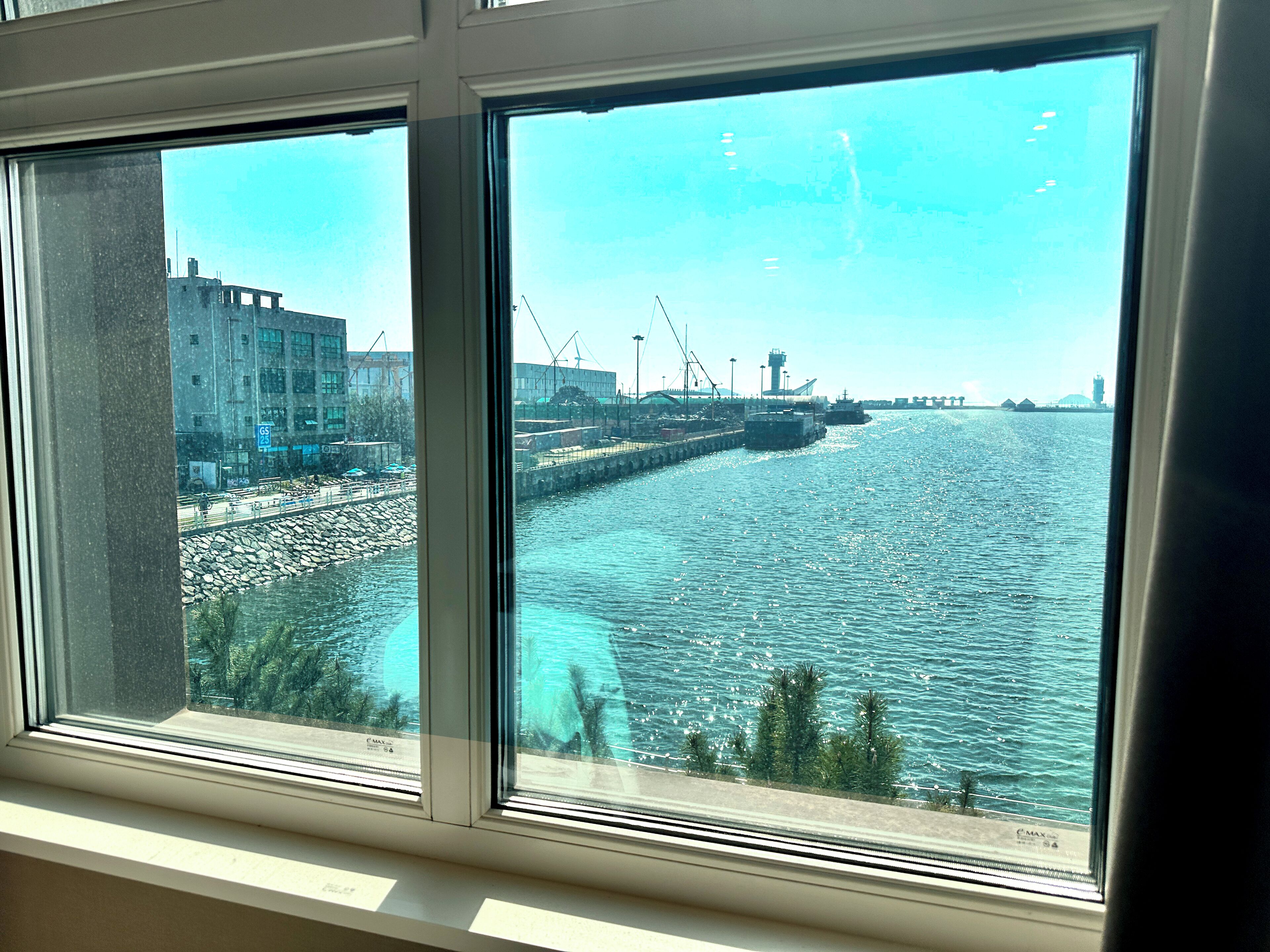 Restia Incheonbay Hotel 3*