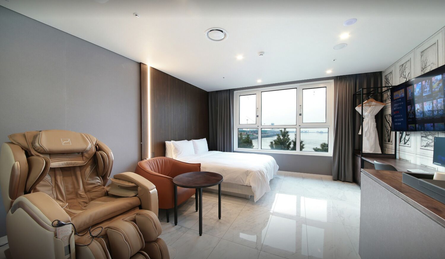 Restia Incheonbay Hotel 3*