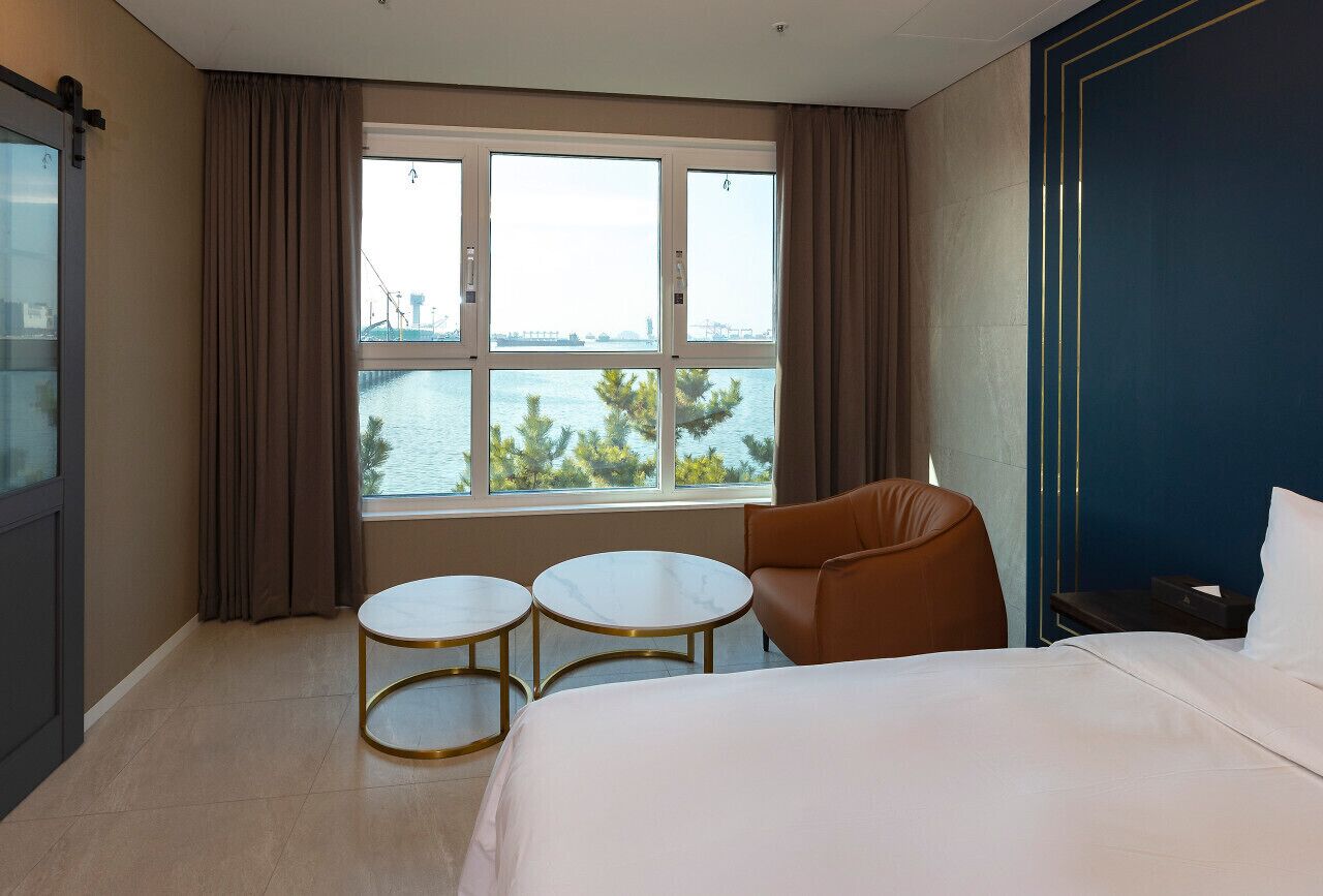 Restia Incheonbay Hotel 3*