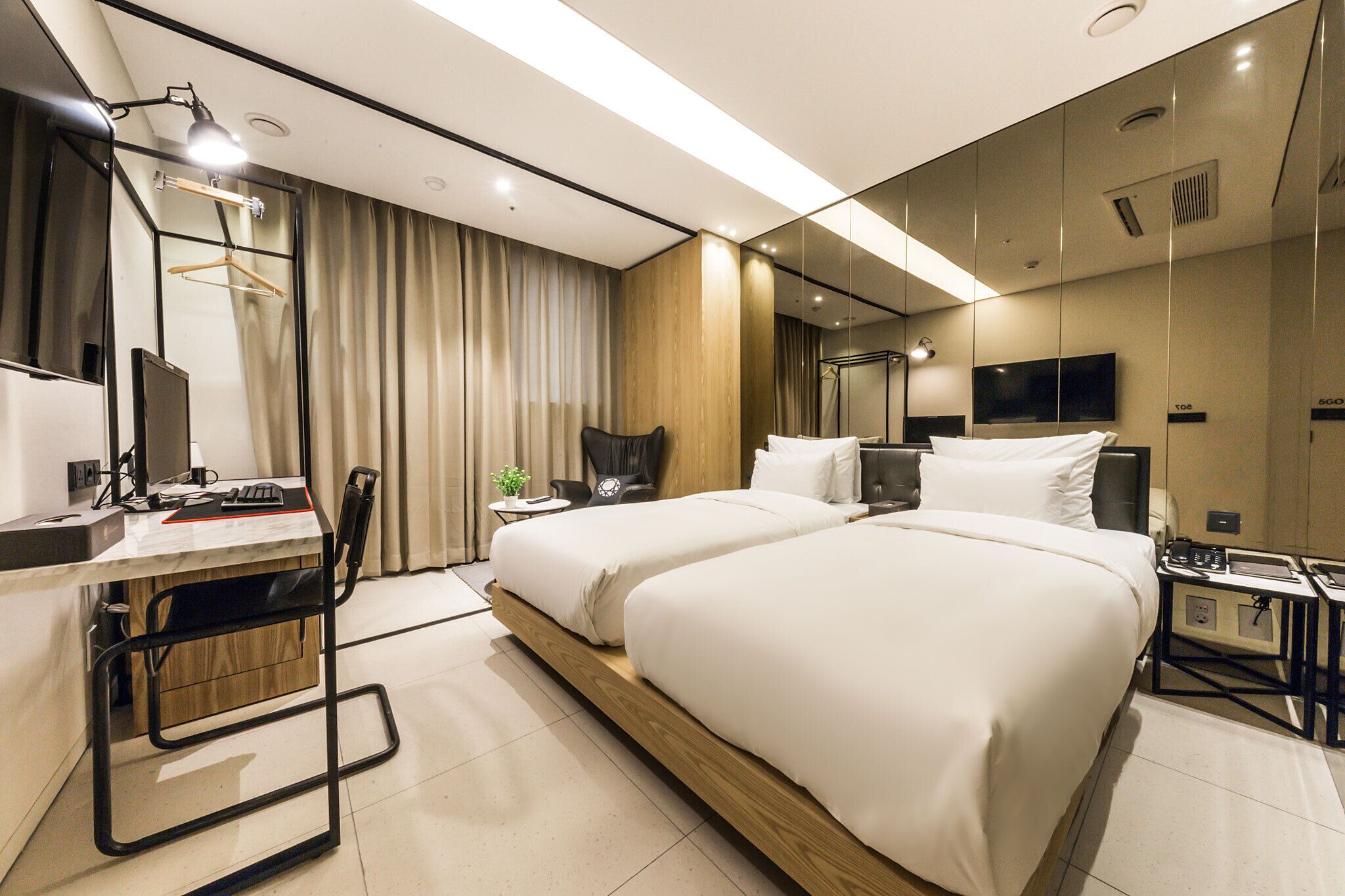 HOTEL CULLINAN 2*