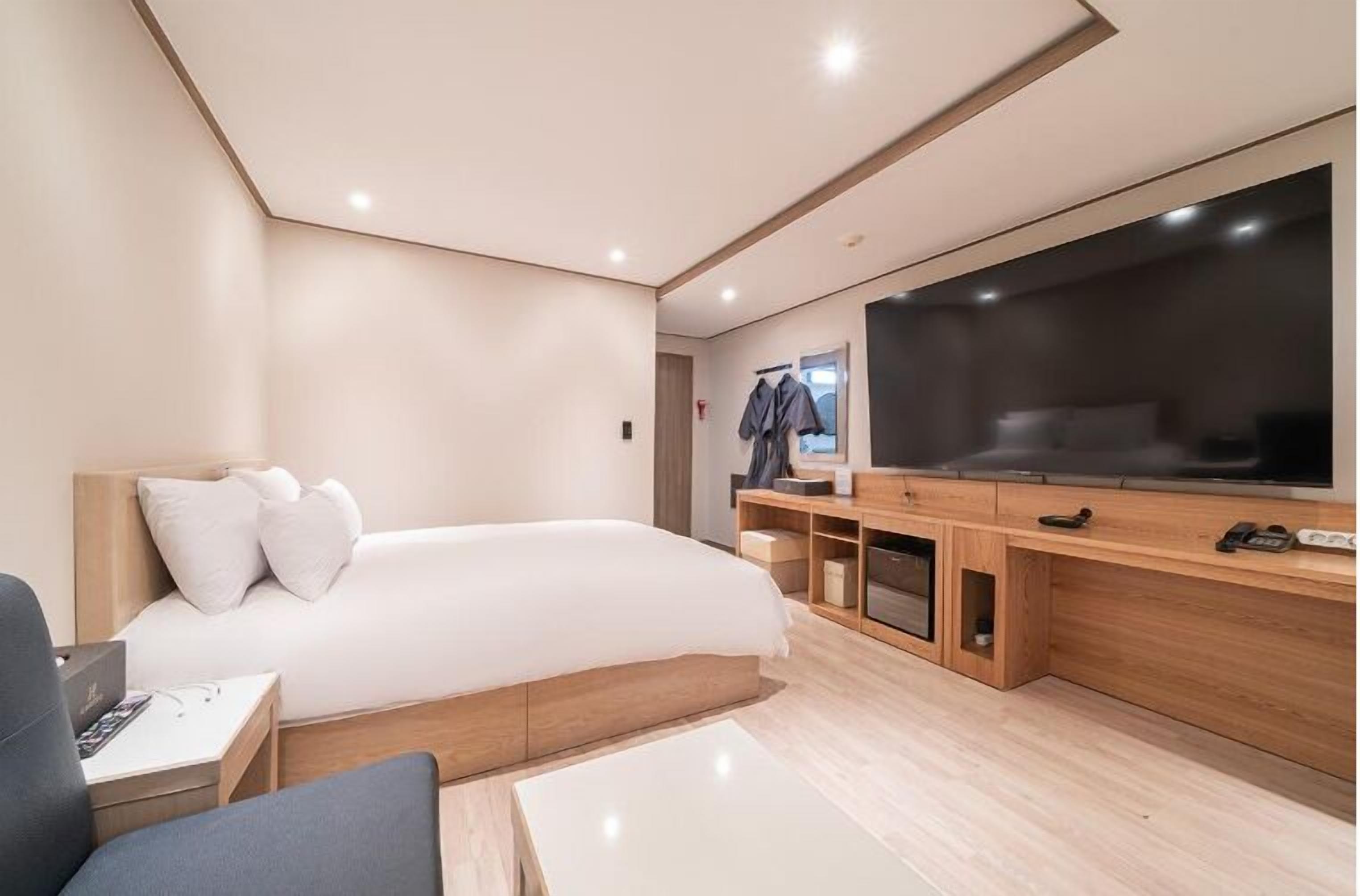 ANYANG IT CENTRO HOTEL 2*