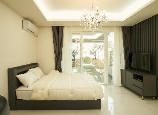 White pension 3*